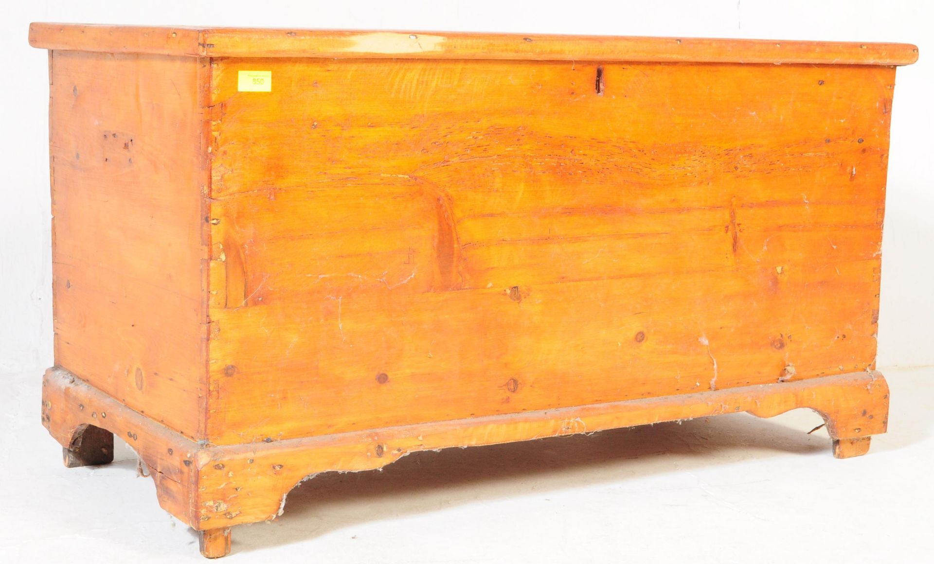 19TH CENTURY VICTORIAN PINE BLANKET BOX / CHEST