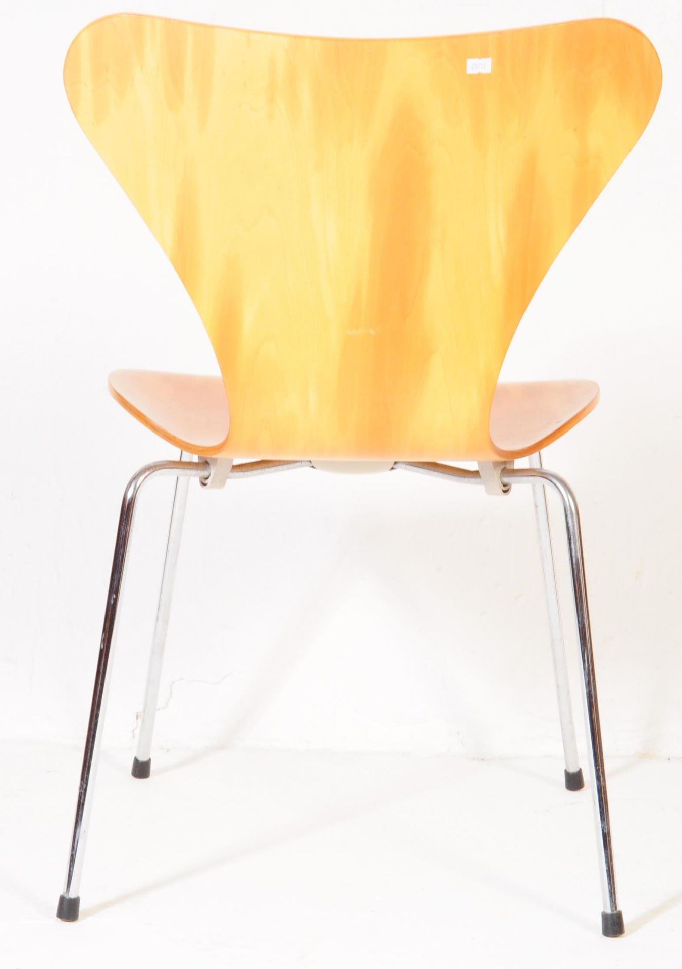 AN ORIGINAL VINTAGE RETRO ARNE JACOBSON FRITZ HANSEN CHAIR - Image 3 of 5