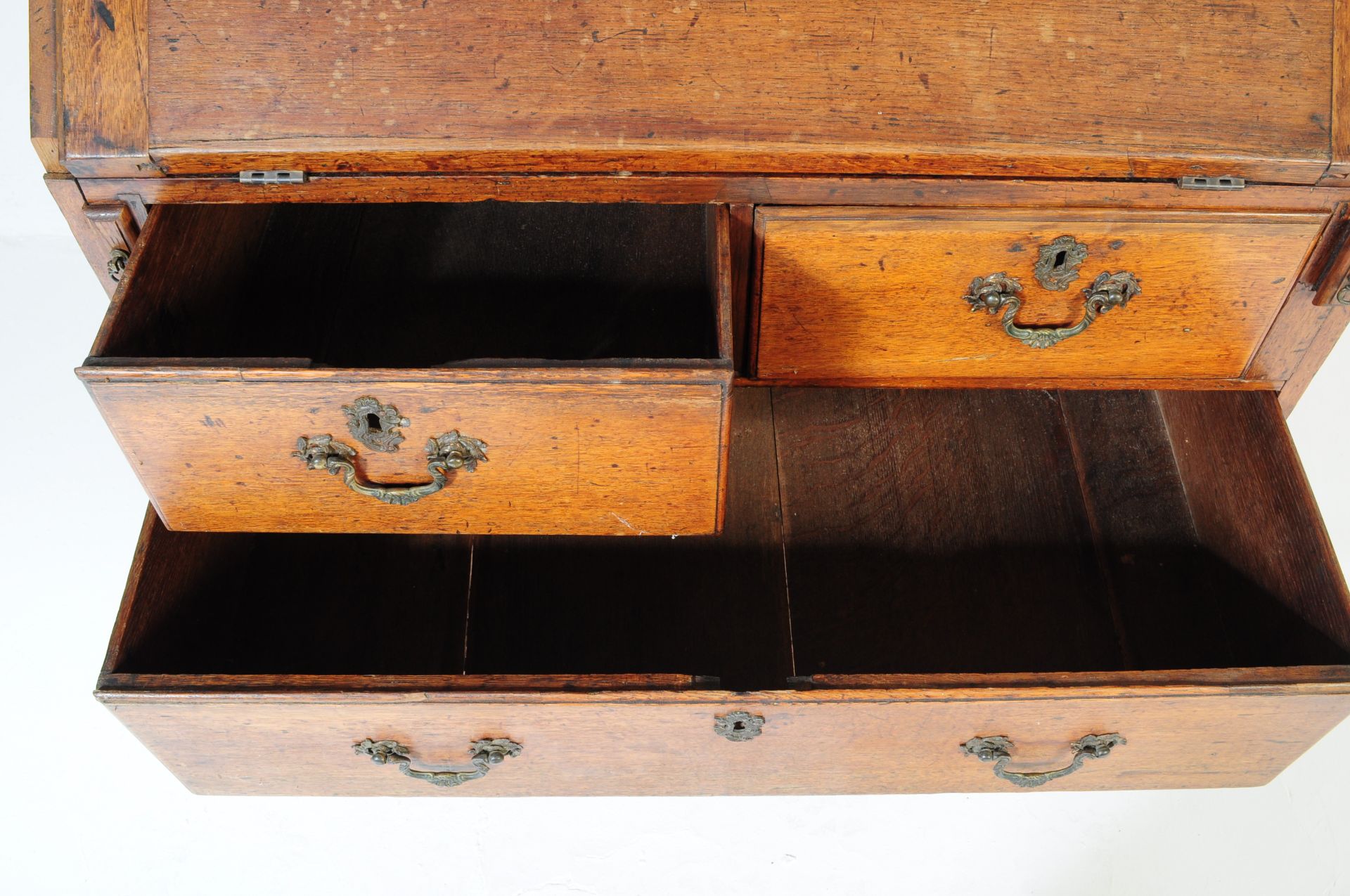 18TH CENTURY GEORGE III OAK BUREAU WRITING DESK AF - Image 6 of 7