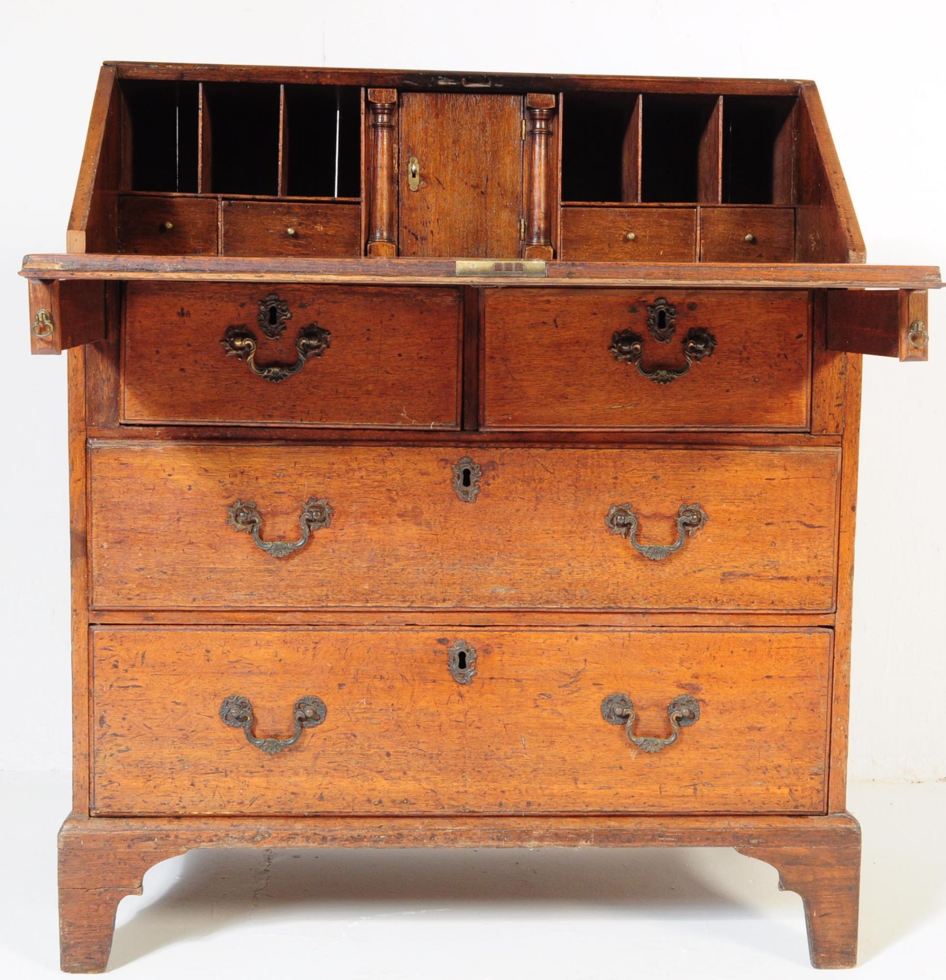 18TH CENTURY GEORGE III OAK BUREAU WRITING DESK AF - Image 3 of 7