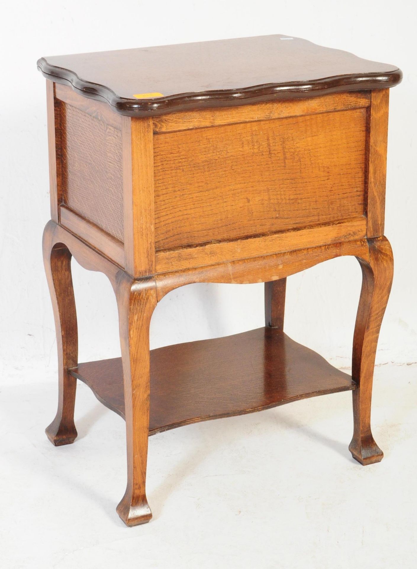 AN ART DECO 1930'S MORCO PRODUCT OAK SEWING BOX / CARD TABLE - Image 2 of 4