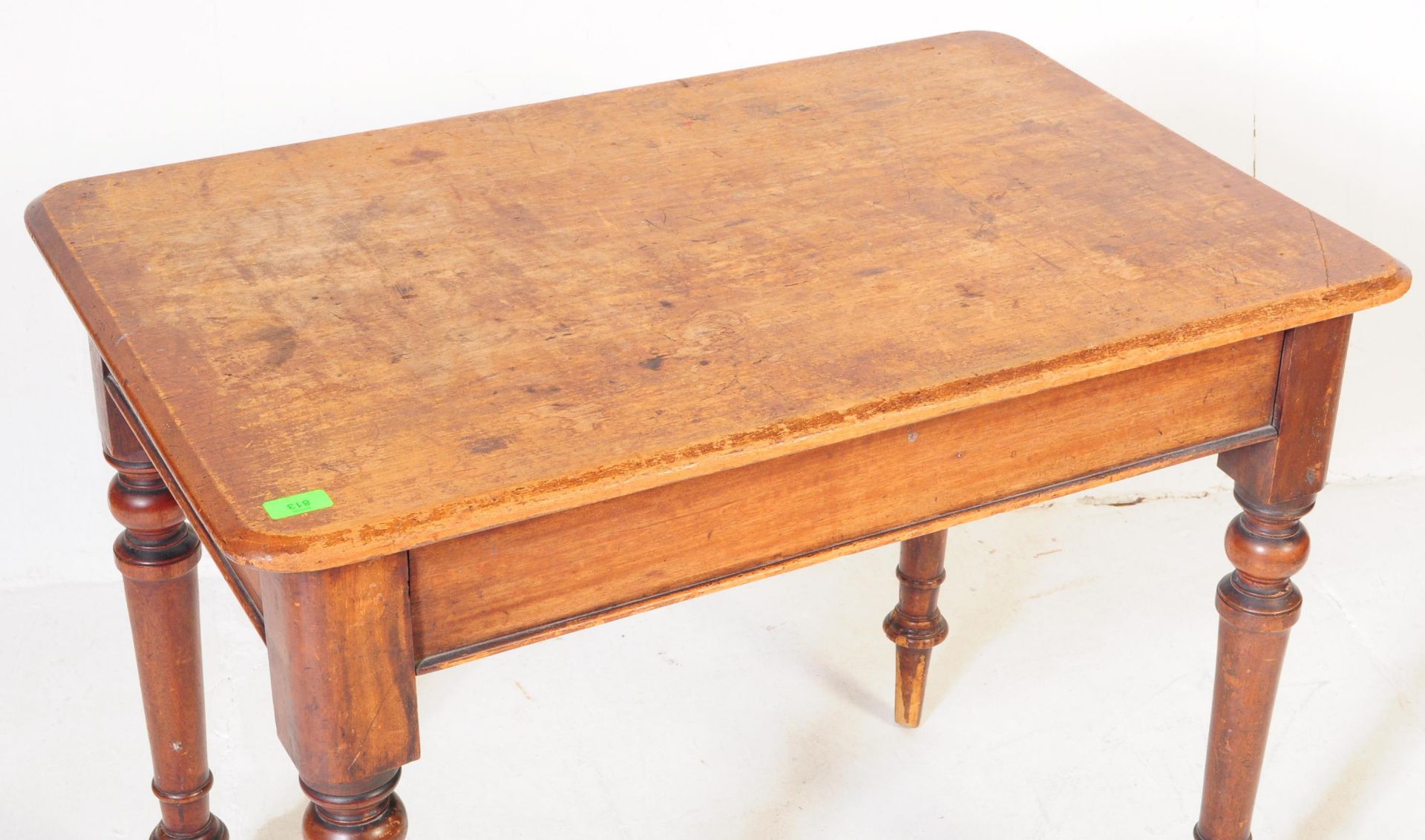 VICTORIAN 19TH CENTURY MAHOGANY WRITING TABLE DESK - Bild 3 aus 6