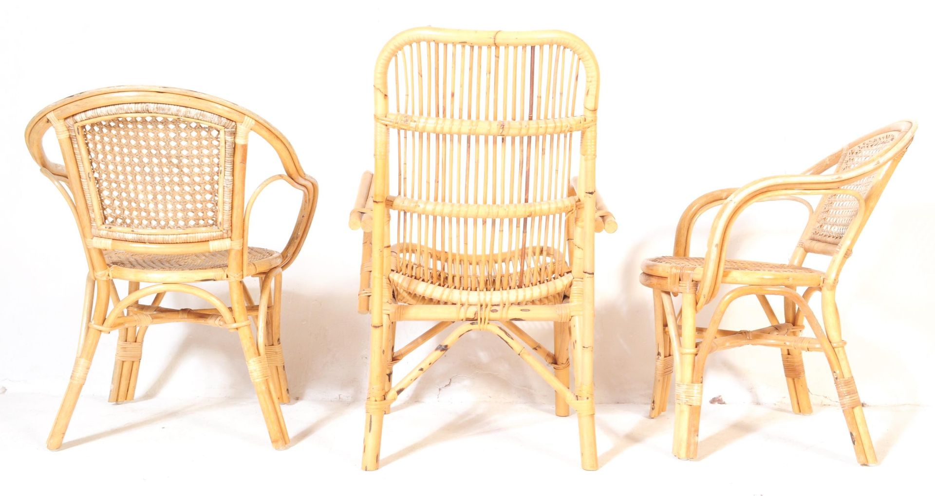 A SET OF THREE VINTAGE WICKER BAMBOO CONSERVATORY CHAIRS - Bild 4 aus 4