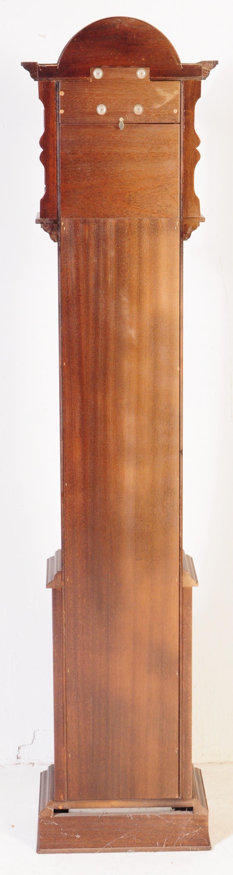 A MAHOGANY TEMPUS FUGIT LONGCASE GRANDMOTHER CLOCK - Image 5 of 5