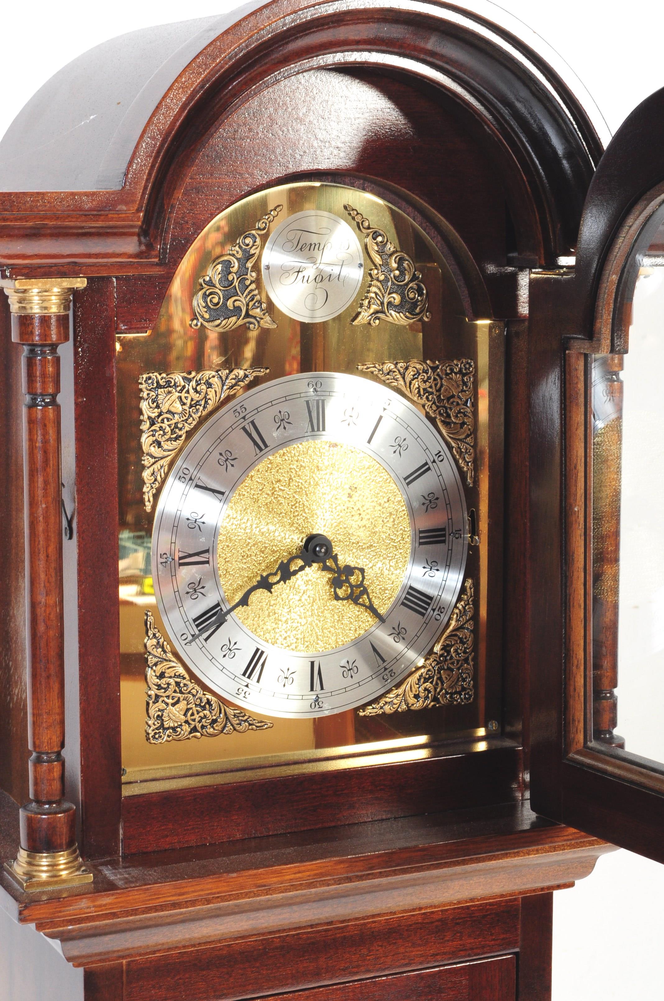 A MAHOGANY TEMPUS FUGIT LONGCASE GRANDMOTHER CLOCK - Image 3 of 5