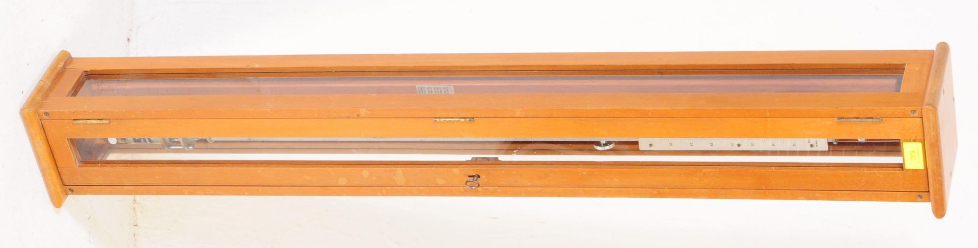 A MID CENTURY SHIPS MARINE STICK BAROMETER TEAK CASED - Bild 3 aus 7