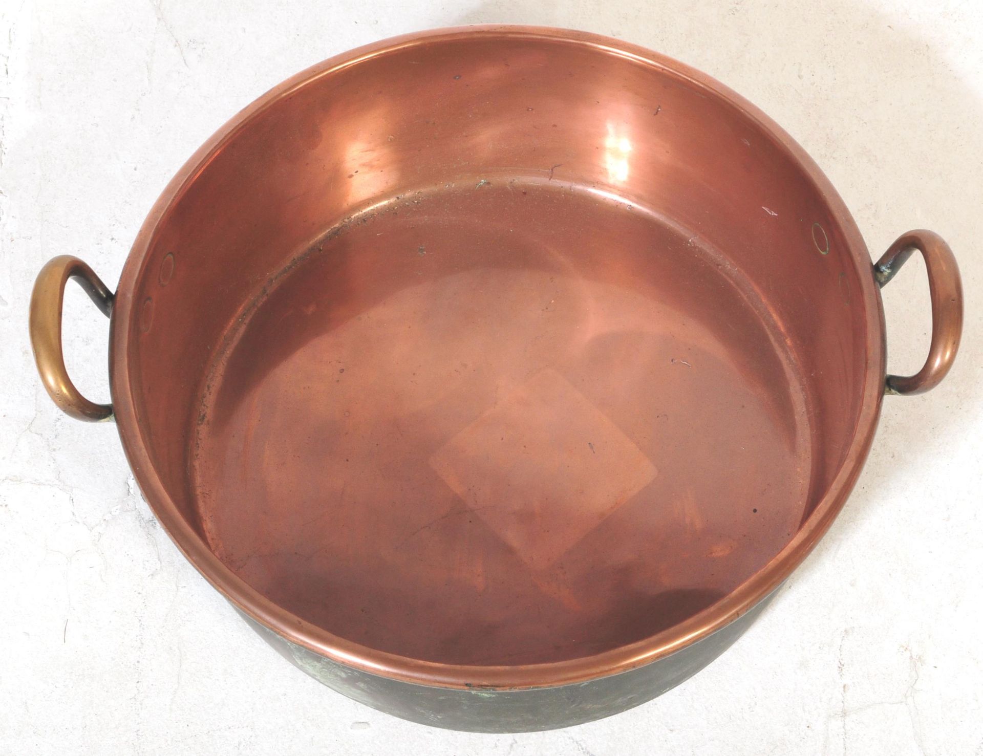 19TH CENTURY VICTORIAN COPPER MIXING BOWL - Image 3 of 4