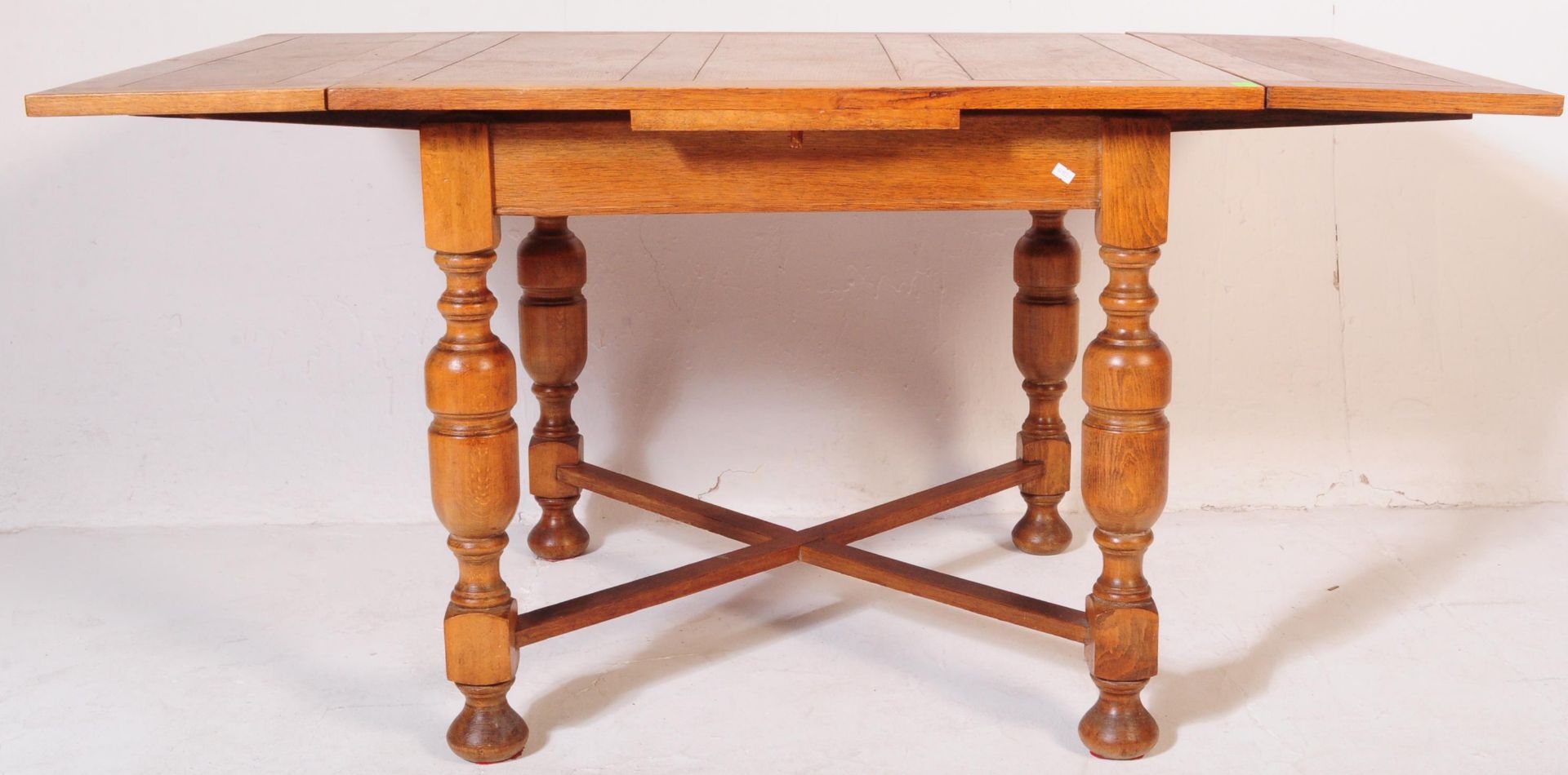 EARLY 20TH CENTURY 1920S JACOBEAN REVIVAL DINING TABLE - Bild 5 aus 6