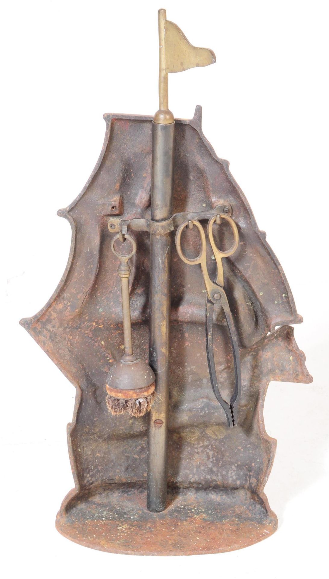 EARLY 20TH CENTURY BRASS FIRESIDE SET - GALLEON SHIP - Image 3 of 4