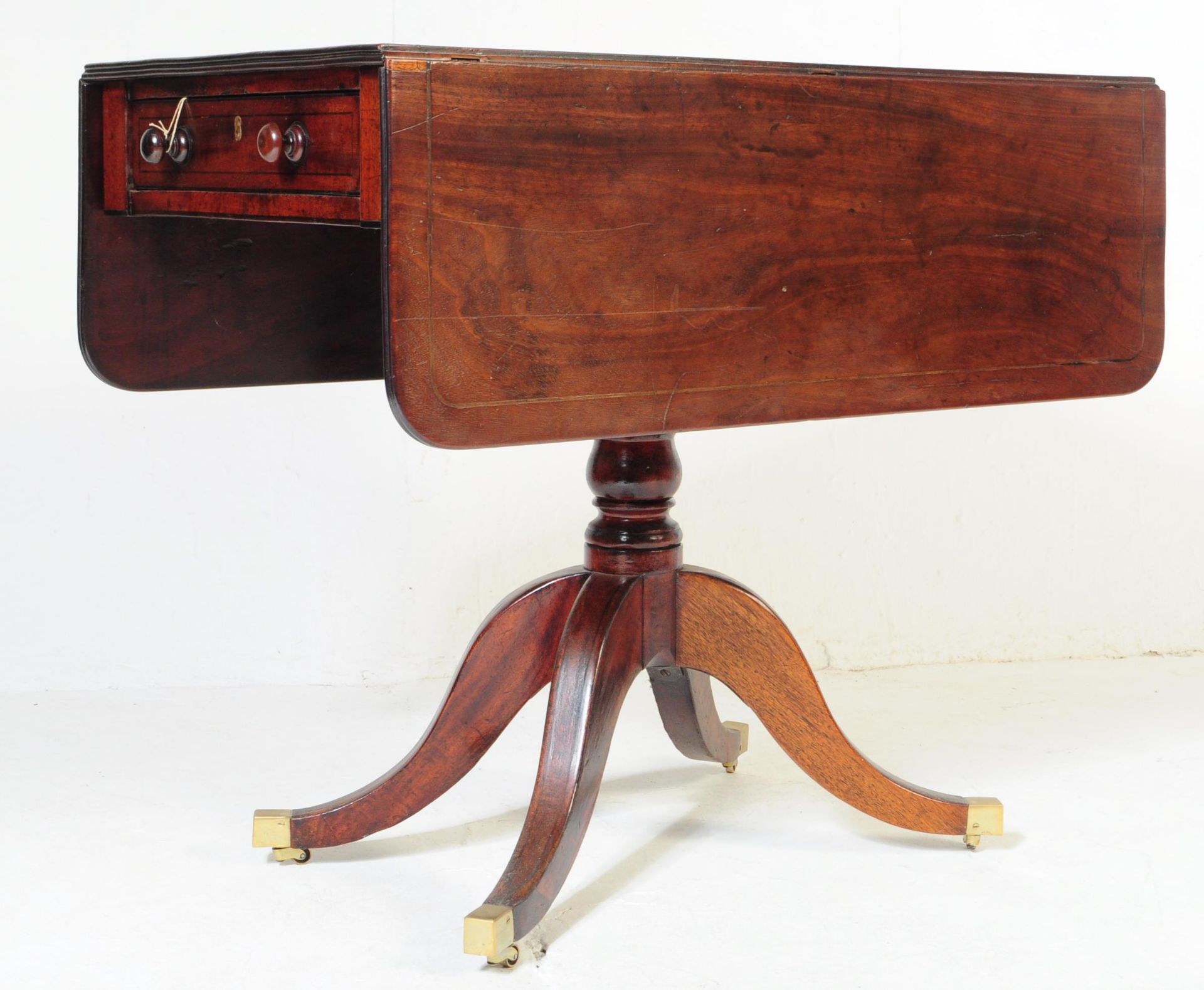 A 19TH CENTURY GEORGE III MAHOGANY DROP LEAF PEMBROKE TABLE