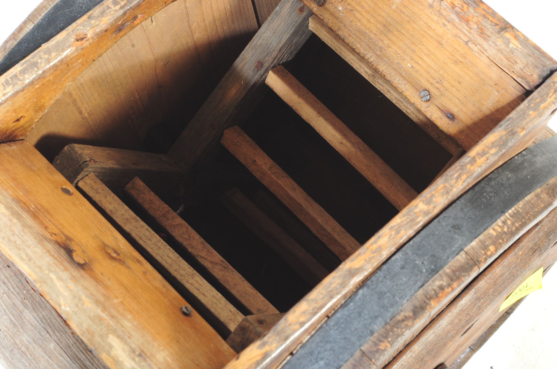 19TH CENTURY OAK COOPERED BARREL BUTTER CHURN - R.O.W - Image 3 of 5