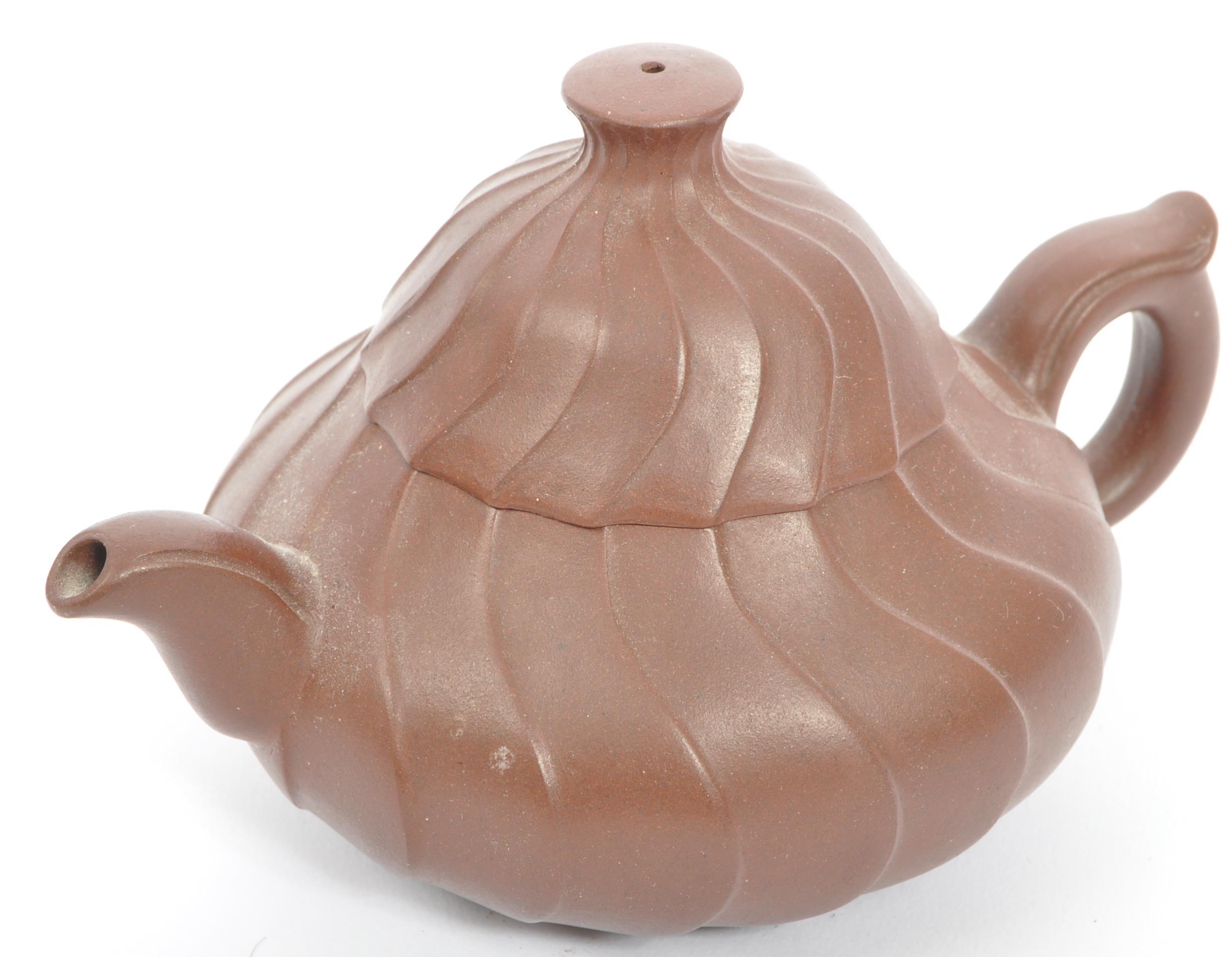 TWO 20TH CENTURY CHINESE TERRACOTTA TEAPOTS - Image 2 of 6