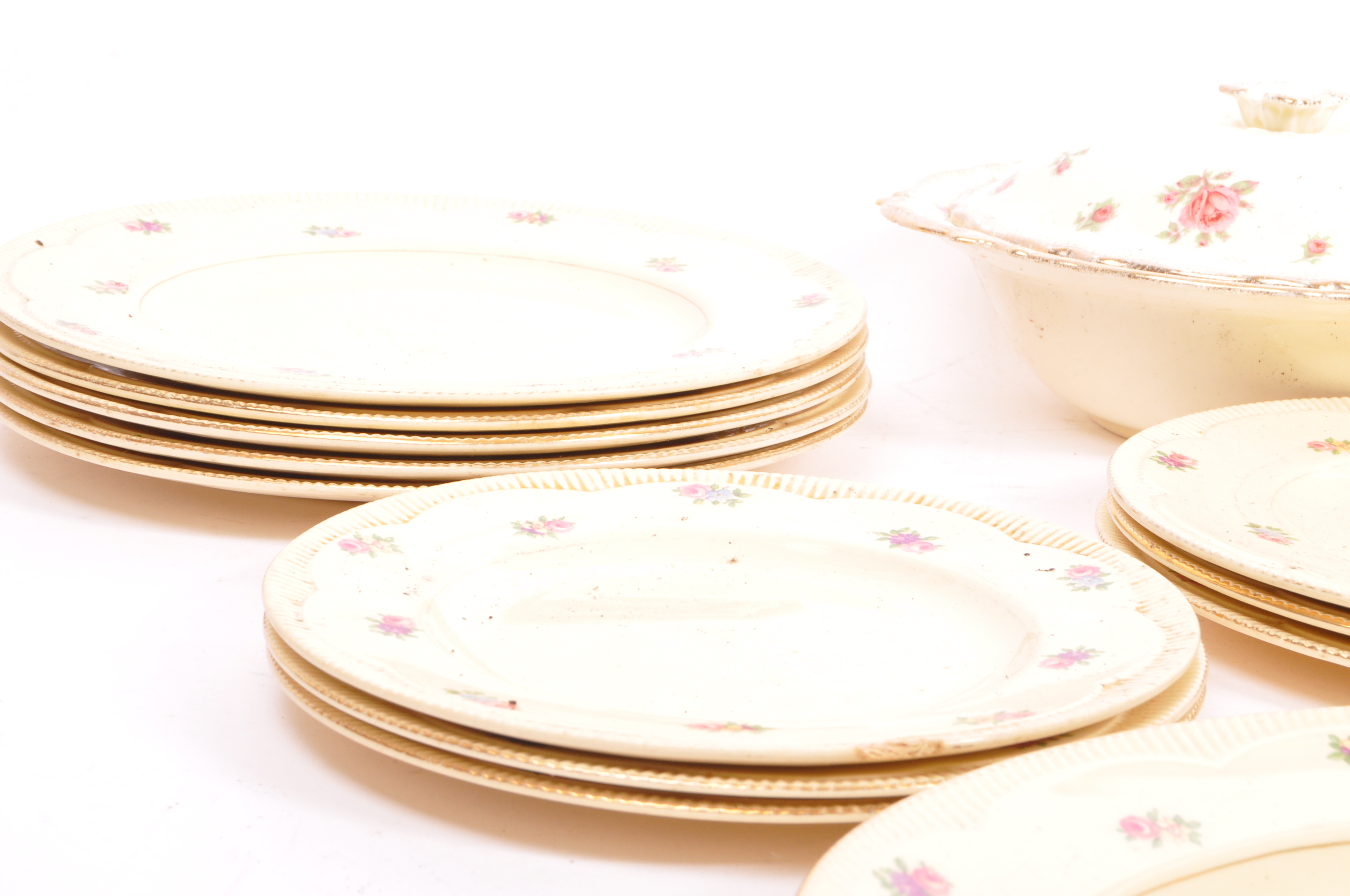 MID CENTURY DINNER WARE BY CLARICE CLIFF & CROWN DUCAL - Image 5 of 8