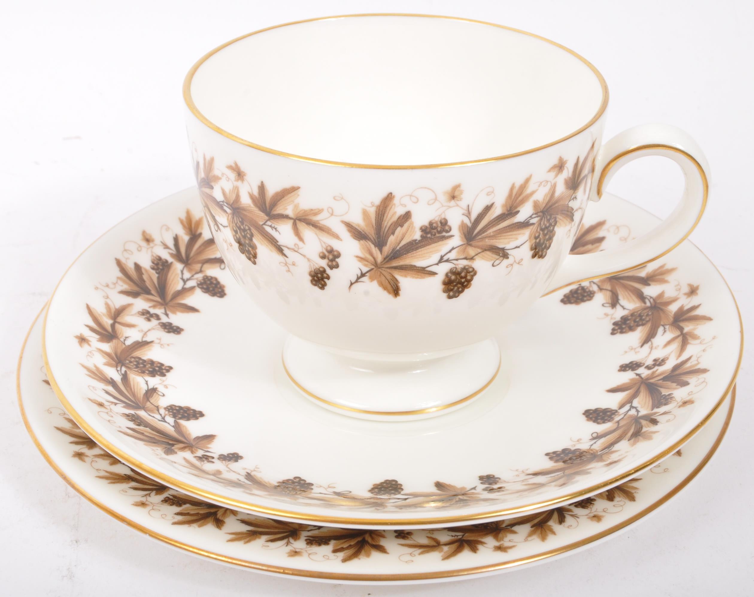 VINTAGE RETRO WEDGWOOD AUTUMN VINE DINNER TEA SET - Image 5 of 7