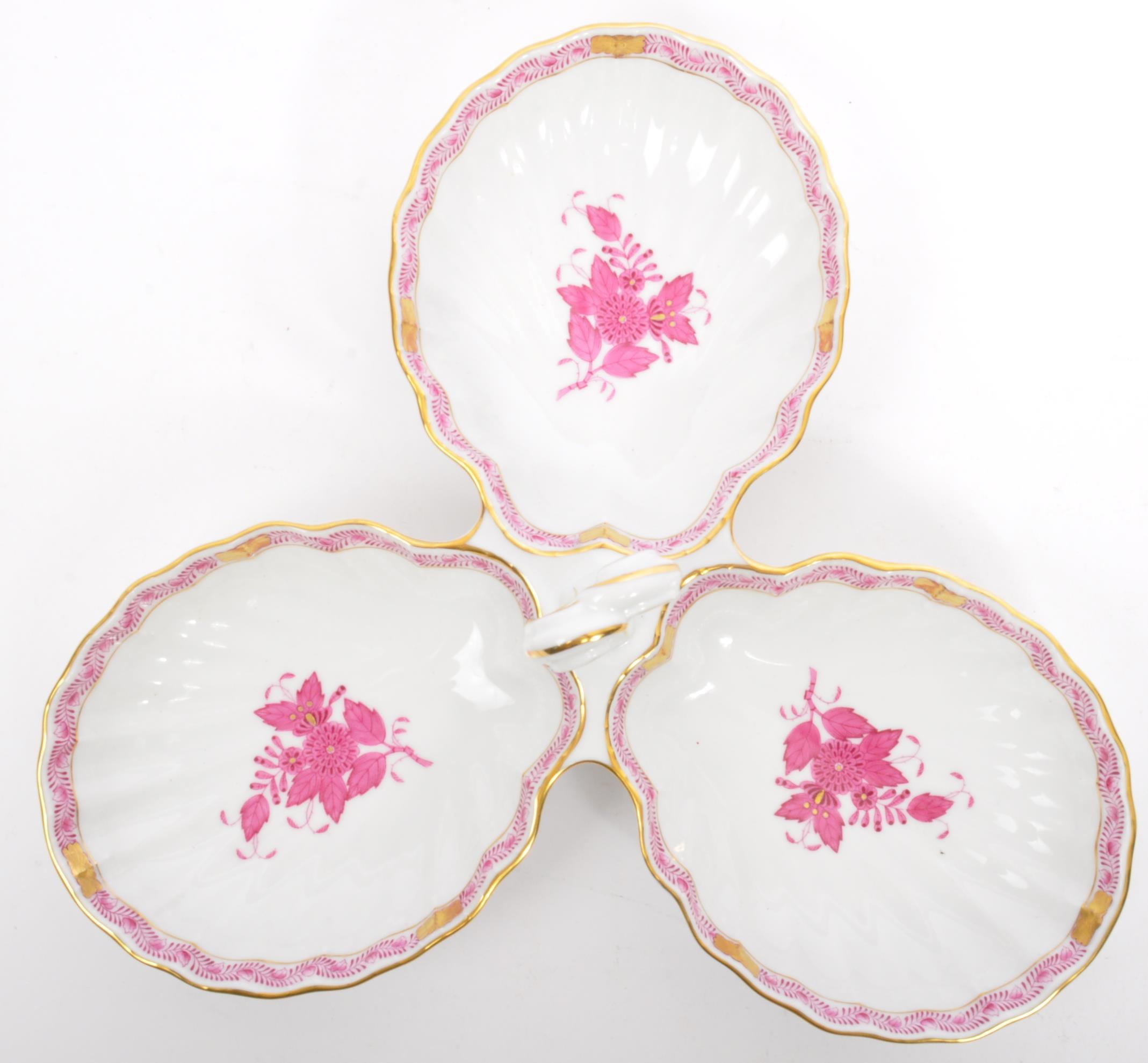 20TH CENTURY HEREND HUNGARIAN CHINESE BOUQUET PORCELAIN DISH