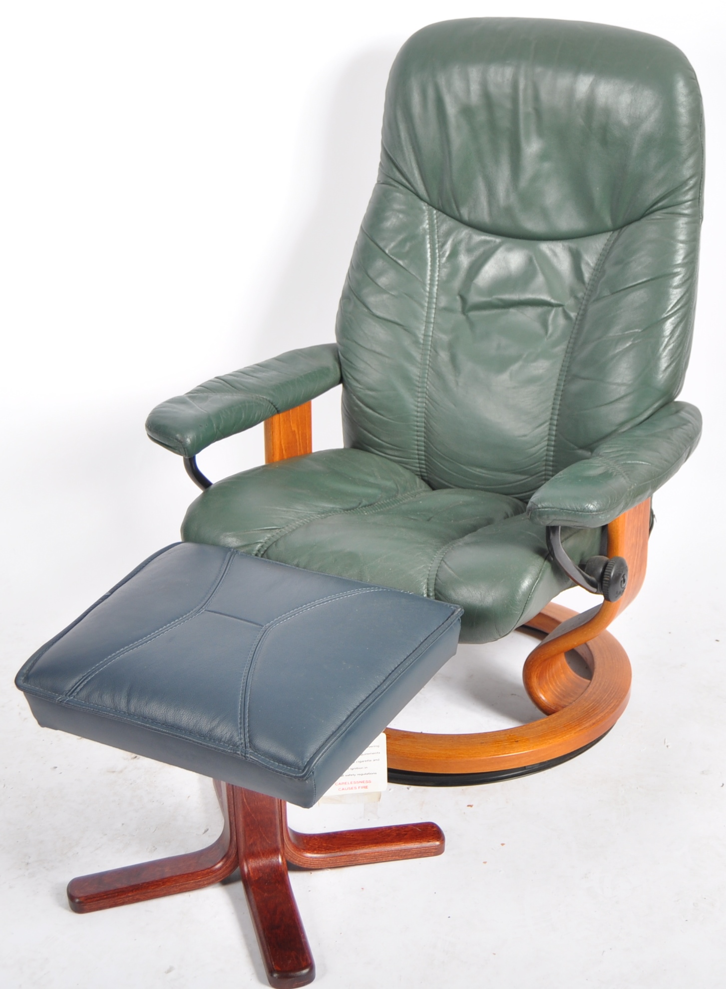 EKORNES - STRESSLESS - DESIGNER ARMCHAIR AND STOOL - Image 2 of 6