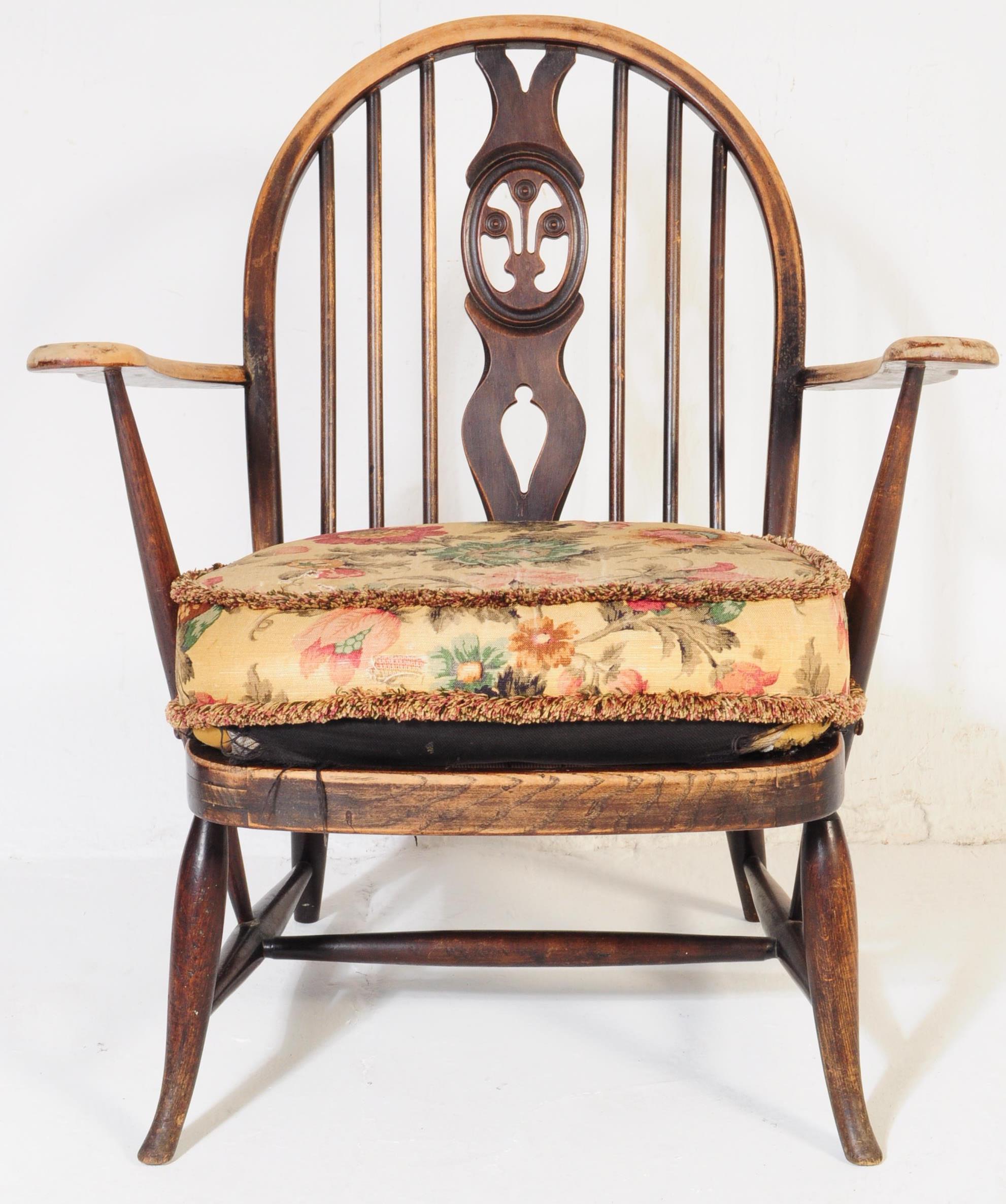 MID 20TH CENTURY ERCOL FLEUR DE LYS LOUNGE ARM CHAIR - Image 3 of 5