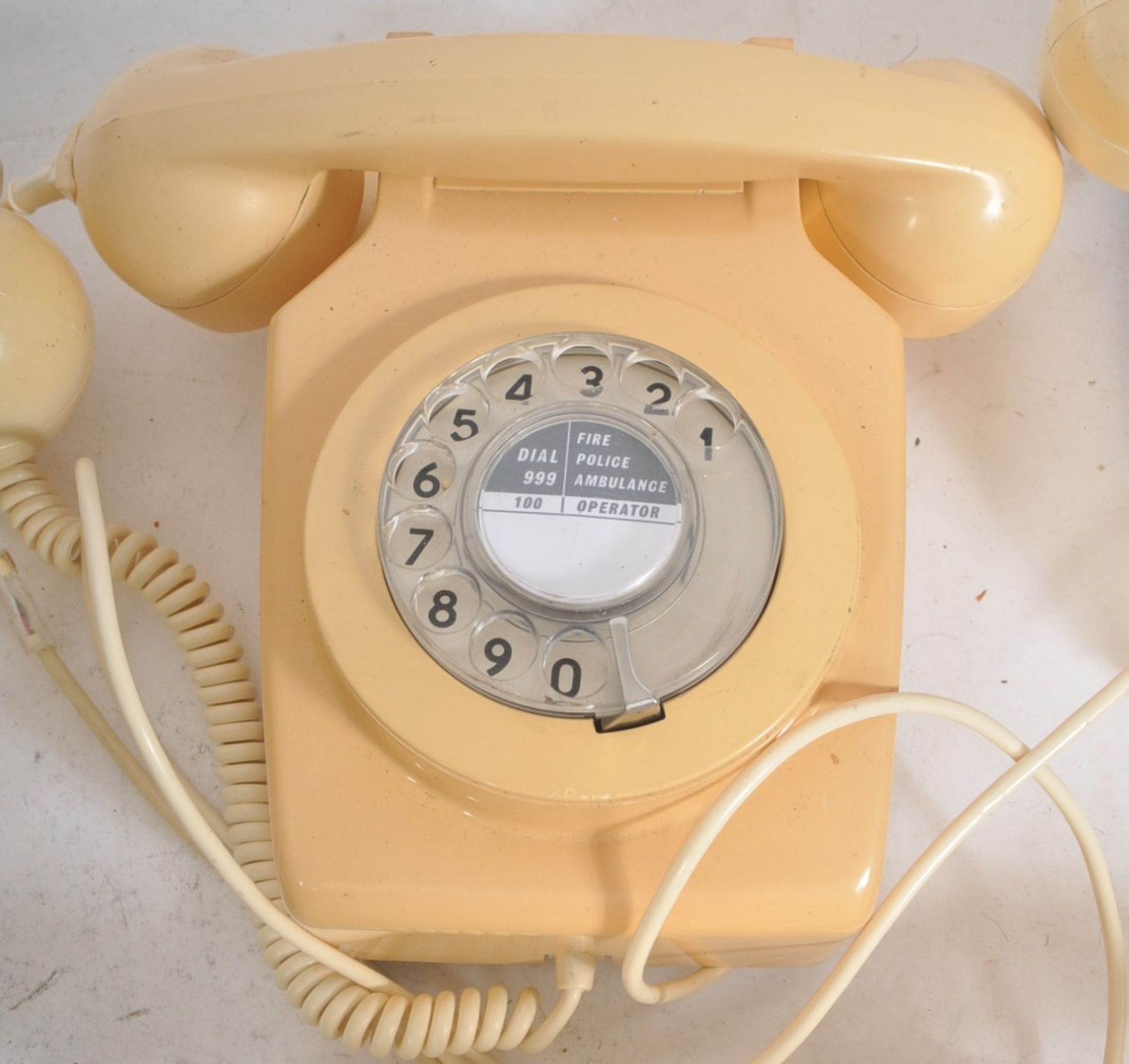 COLLECTION OF TEN VINTAGE 1970S ROTARY DIAL GPO TELEPHONES - Image 4 of 7