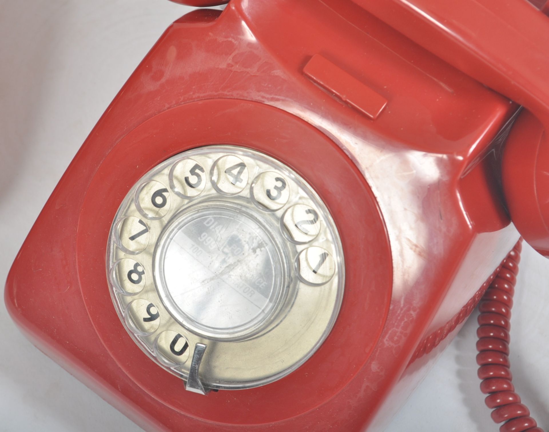 COLLECTION OF FOUR VINTAGE ROTARY DIAL PO TELEPHONES - Image 3 of 4