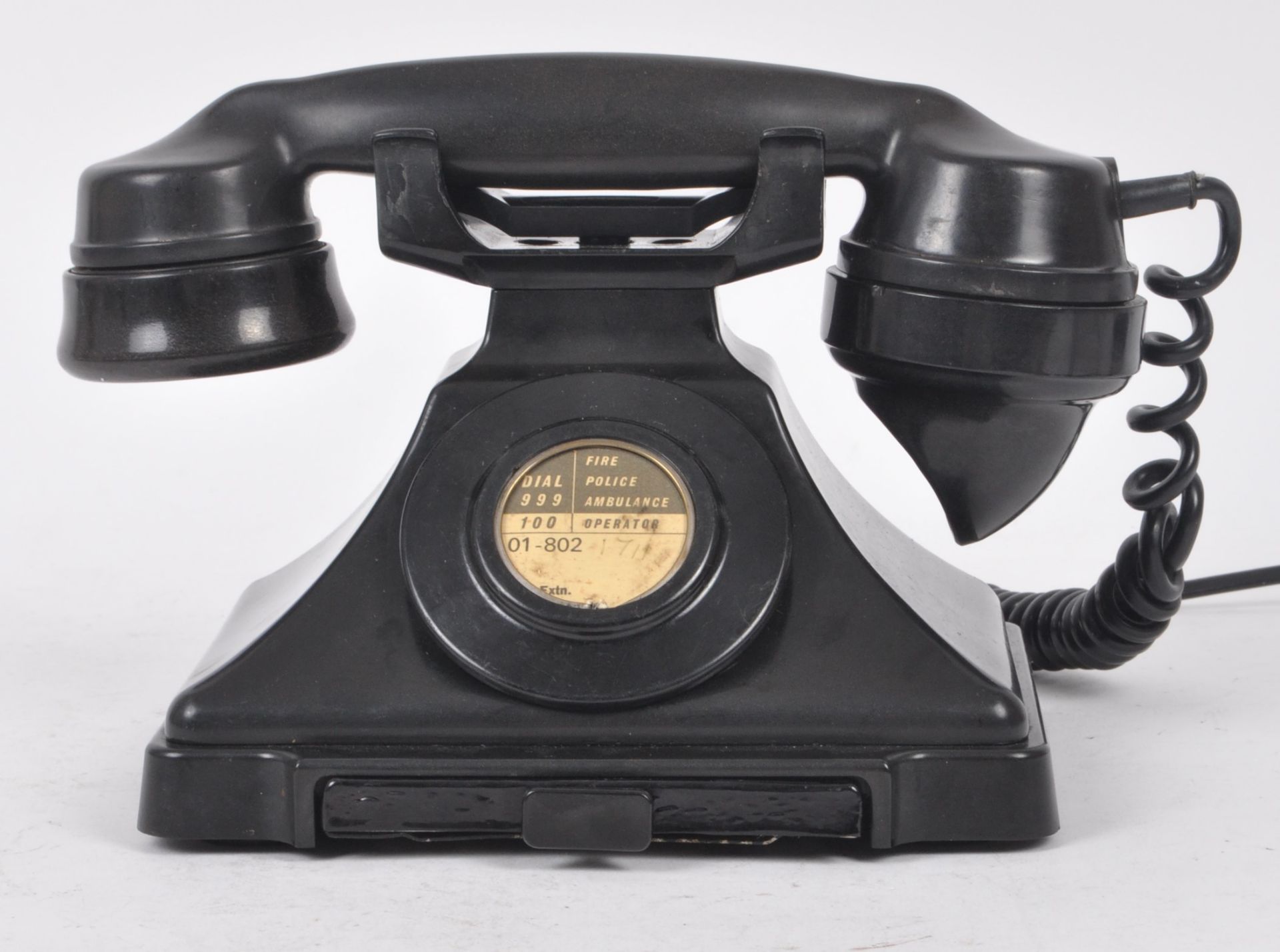 VINTAGE CIRCA 1950S ROTARY DIAL BAKELITE PYRAMID TELEPHONE - Image 2 of 9