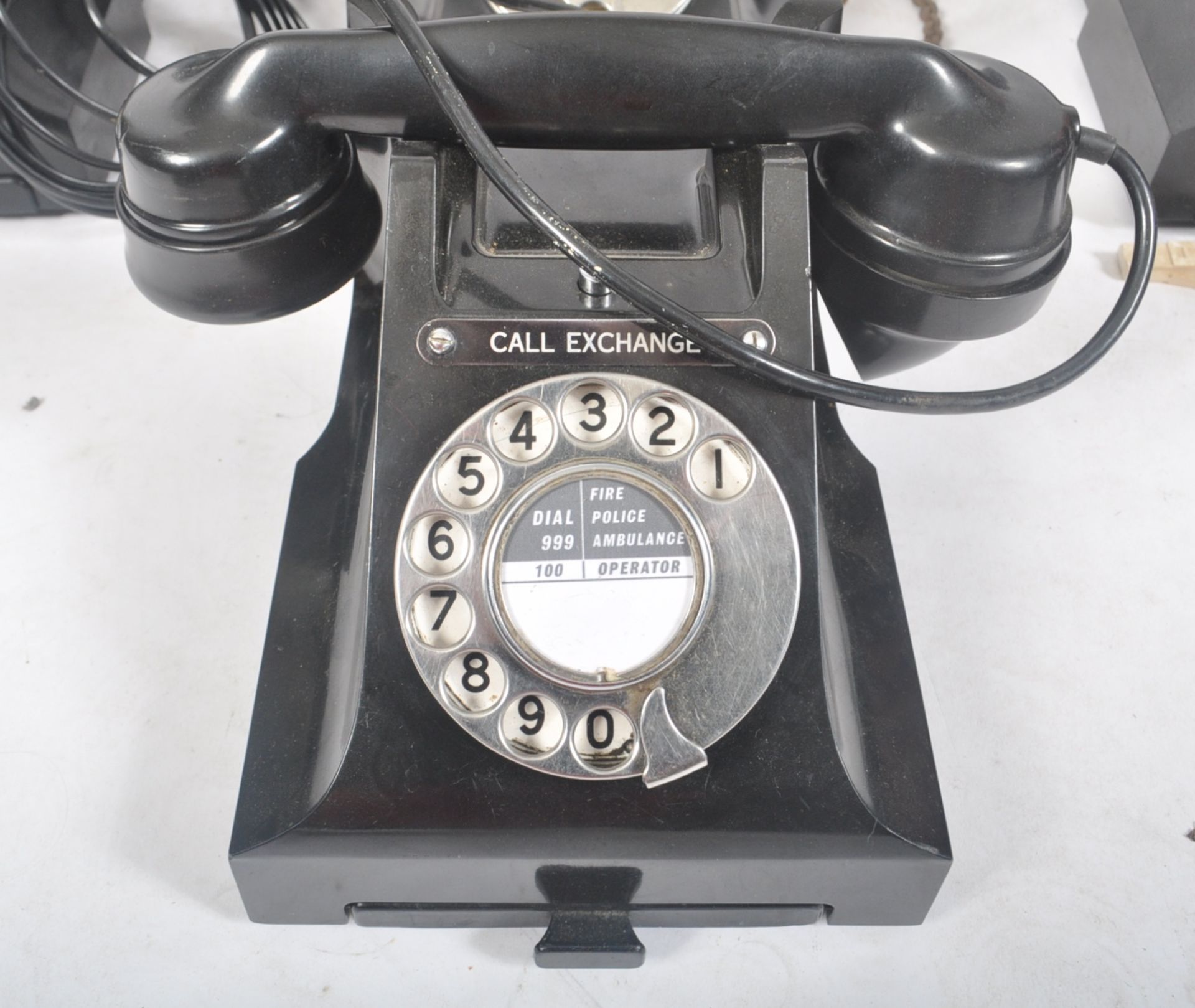 FIVE VINTAGE C1950S BLACK GPO BAKELITE TELEPHONES - Image 3 of 7