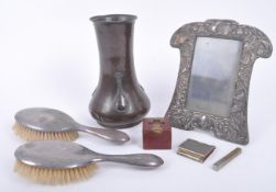 QUANTITY OF EARLY 20TH CENTURY ART NOUVEAU SILVER & METAL