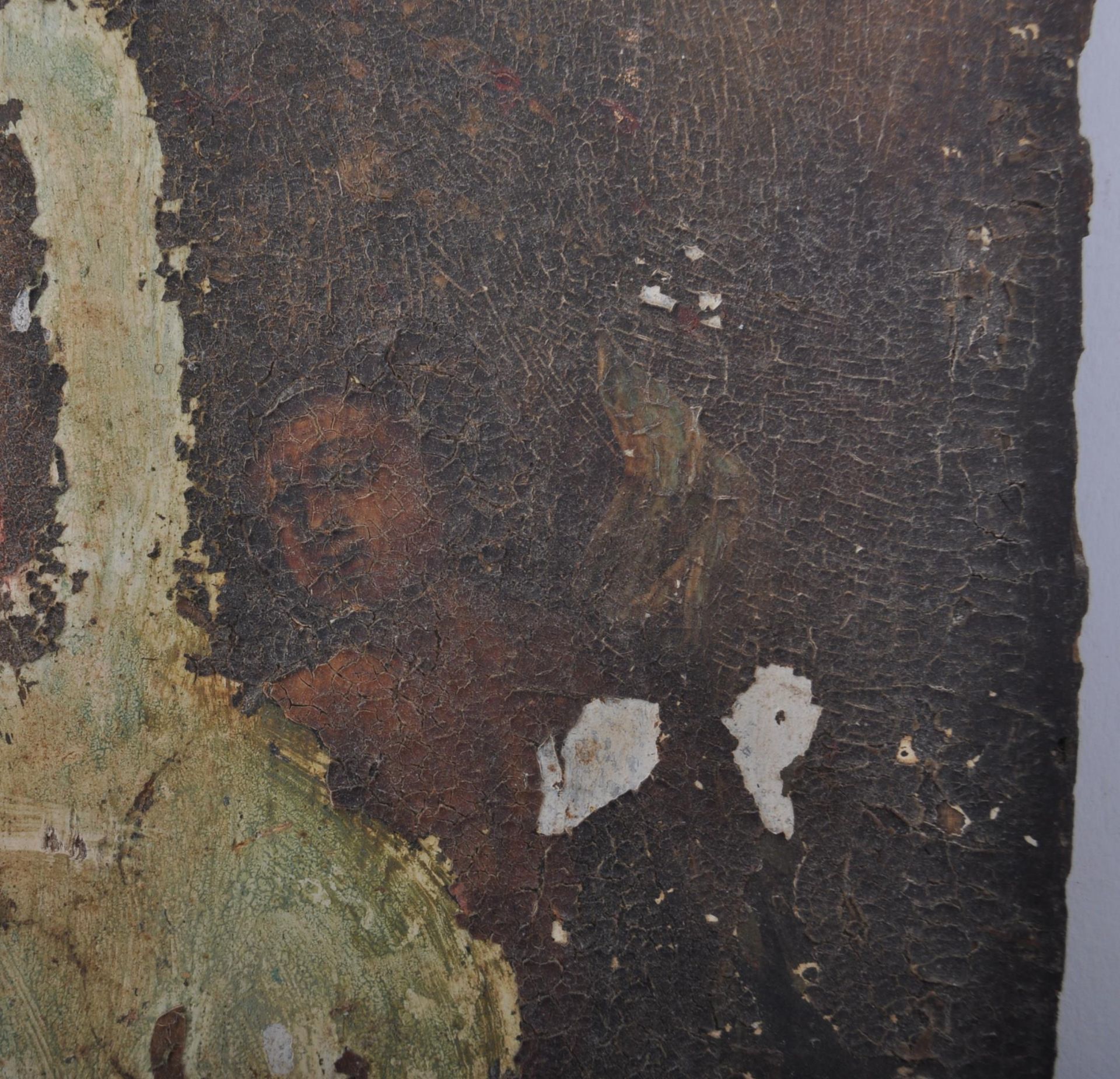 MEDIEVAL ECCLESIASTICAL PAINTING OF MADONNA AND CHILD - Image 6 of 9