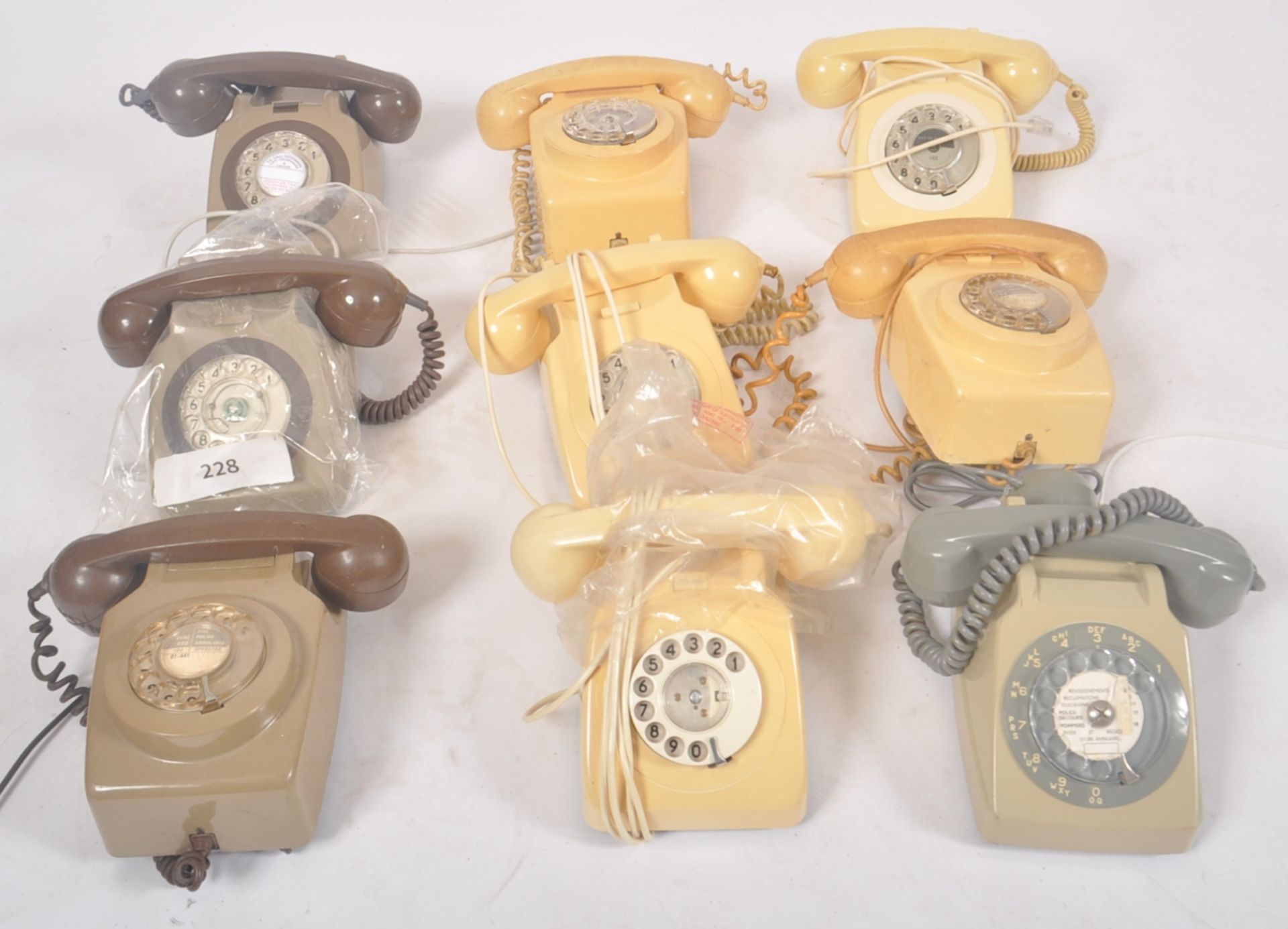 COLLECTION OF NINE VINTAGE 1970S ROTARY DIAL GPO TELEPHONES - Image 2 of 4