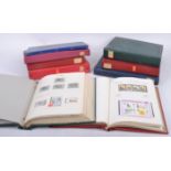 QUANTITY OF 20TH CENTURY G.B. POSTAGE STAMPS IN BINDERS