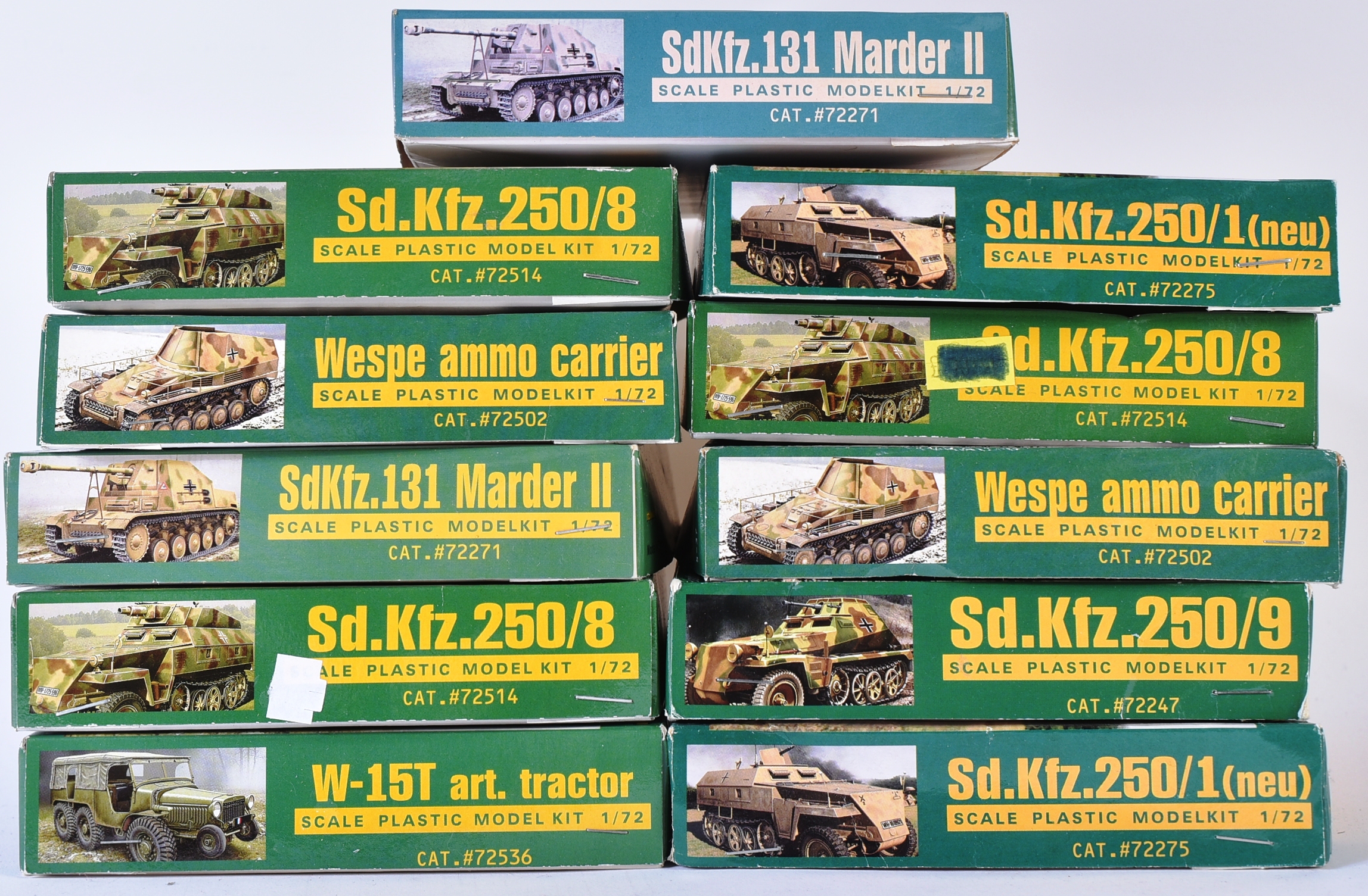 ?? - COLLECTION OF 1:72 SCALE ARMORED VEHICLE MODEL KITS