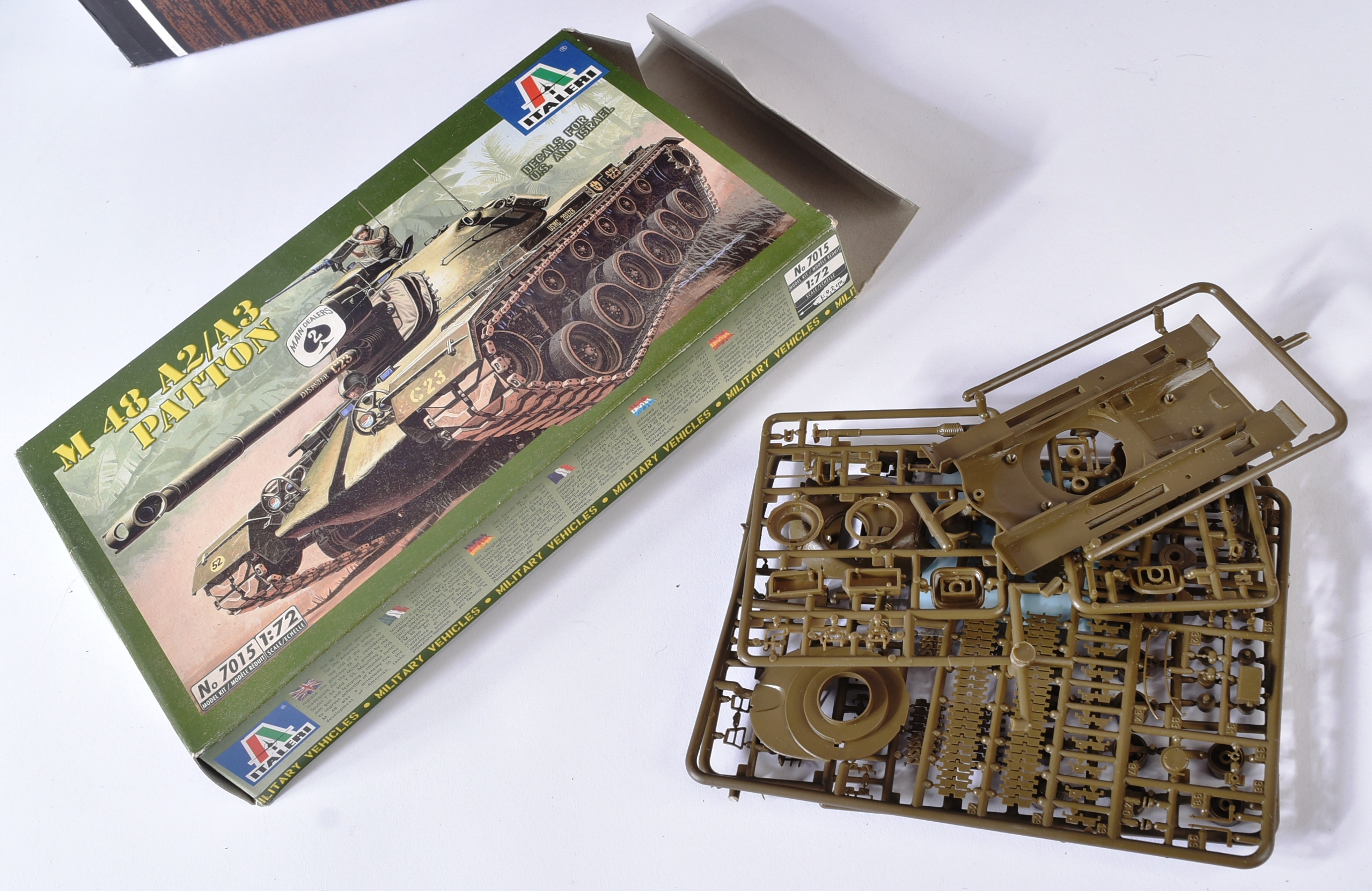 COLLECTION OF ITALIERI MILITARY VEHICLE MODEL KITS 1/72 SCALE - Image 5 of 6