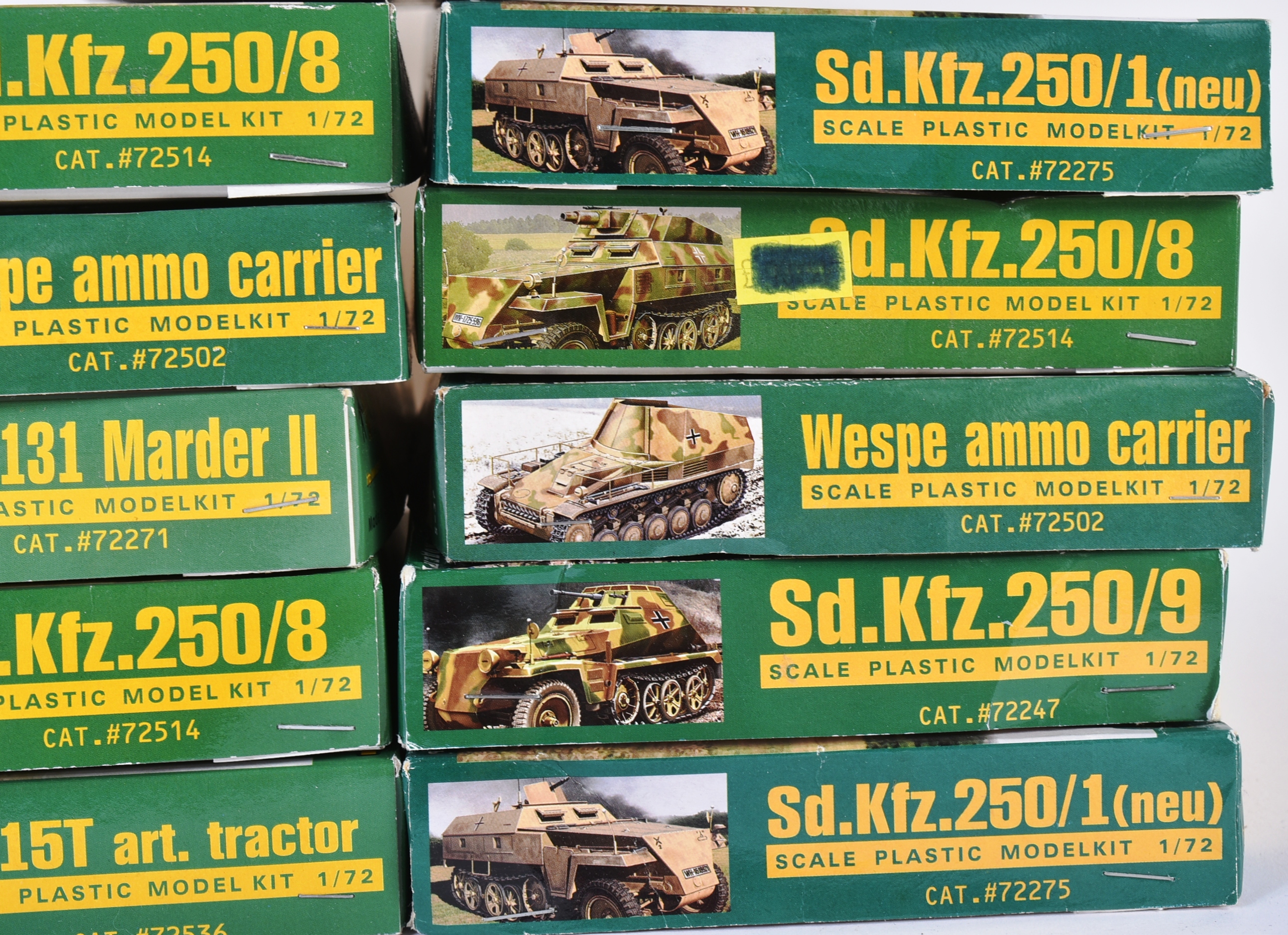 ?? - COLLECTION OF 1:72 SCALE ARMORED VEHICLE MODEL KITS - Image 3 of 7
