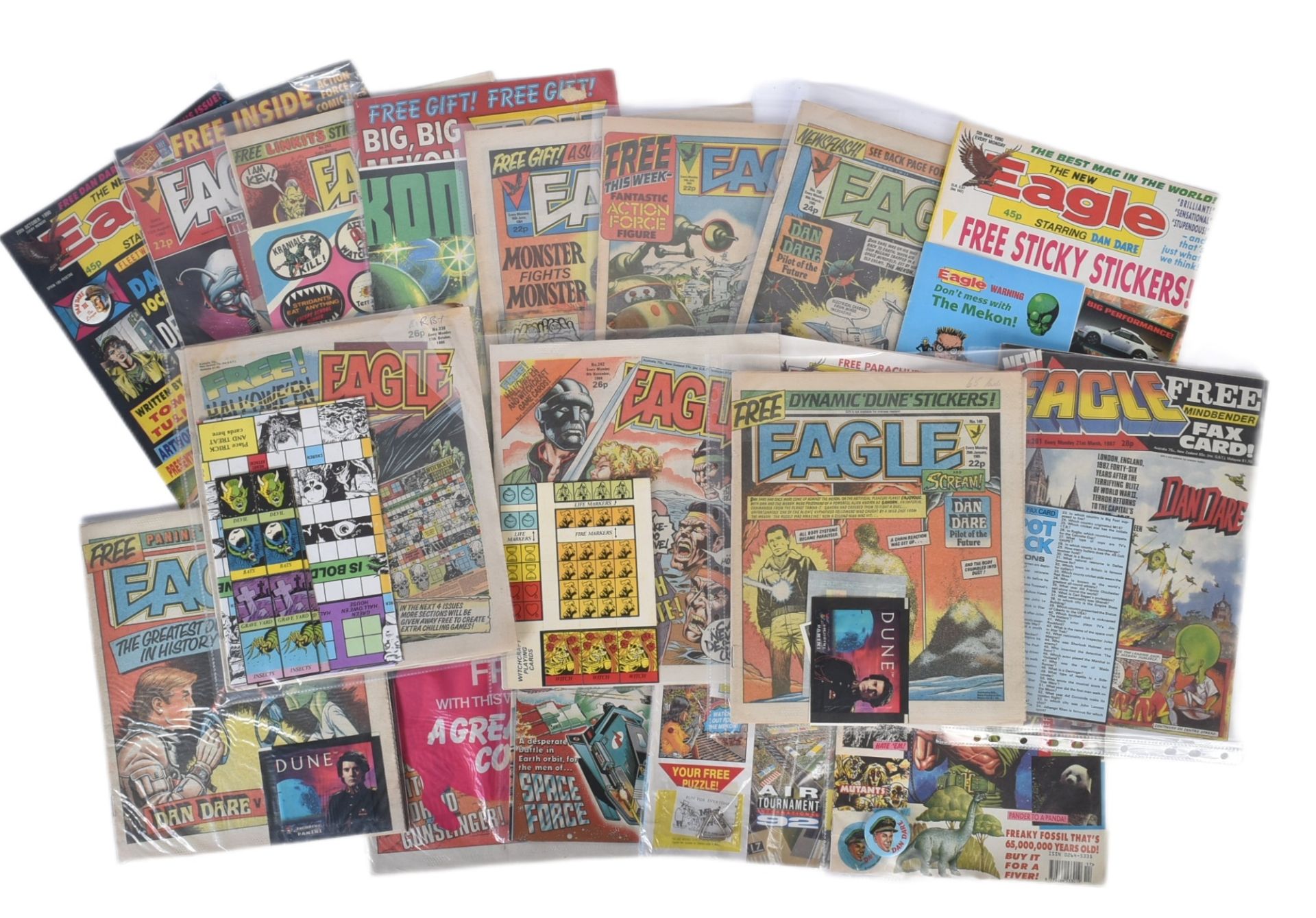 EAGLE COMICS - VINTAGE EAGLE COMICS WITH FREE GIFTS