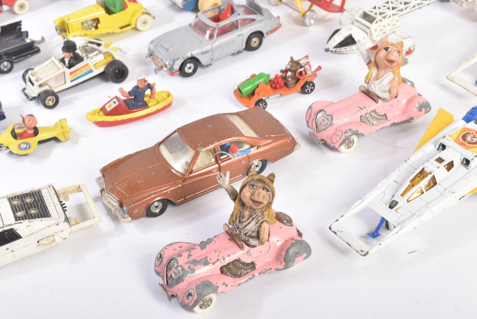 COLLECTION OF CORGI TOYS TV & FILM RELATED DIECAST MODELS - Image 5 of 12