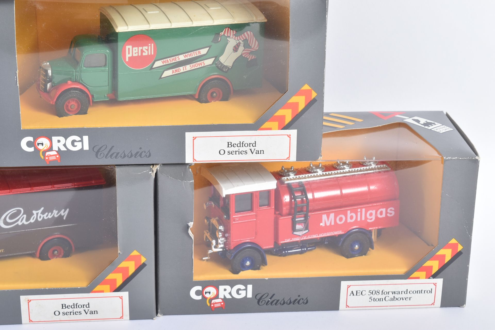 COLLECTION OF VINTAGE CORGI CLASSICS DIECAST MODELS - Image 2 of 5