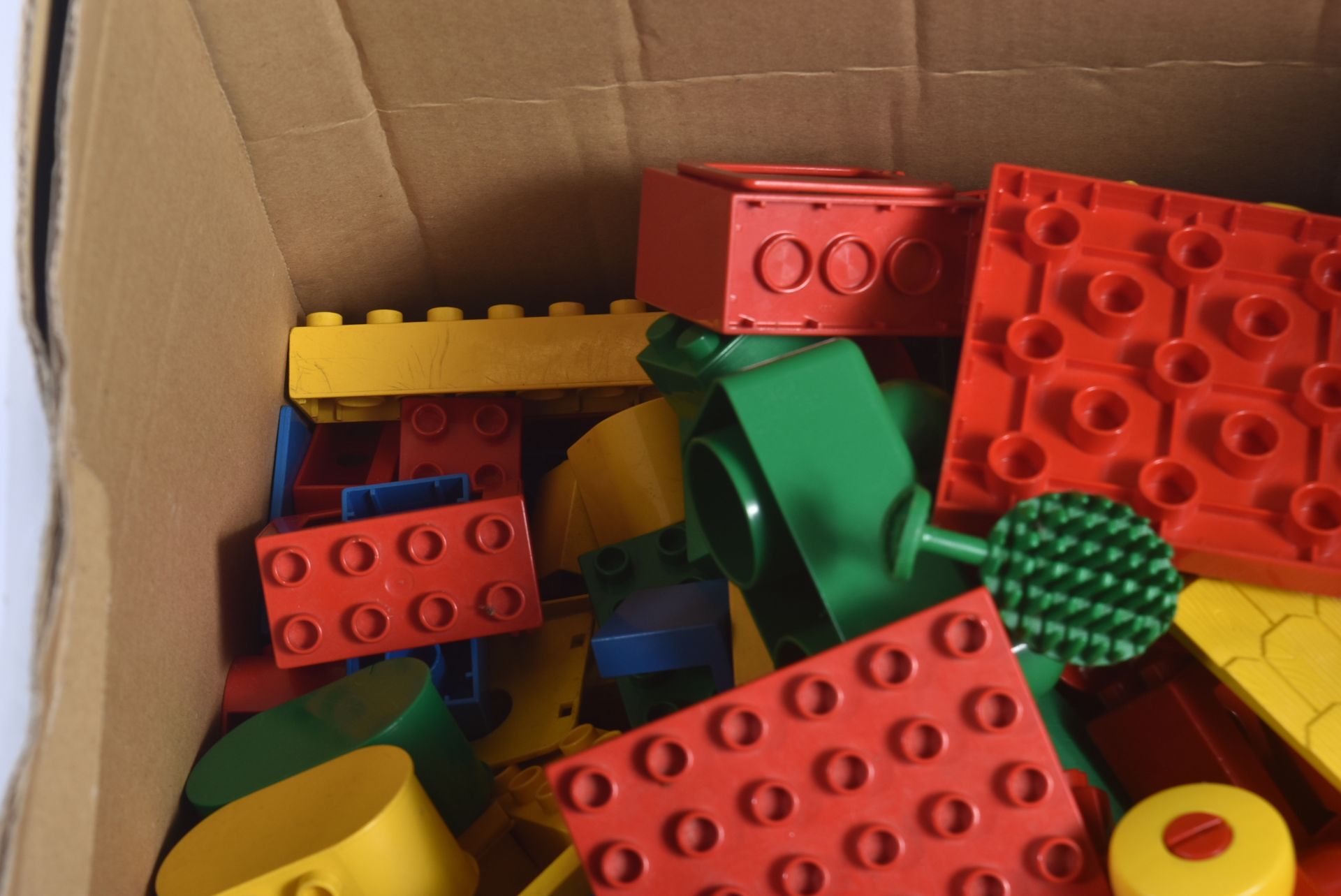 COLLECTION OF VINTAGE LEGO DUPLO BUILDING BRICKS - Bild 6 aus 7