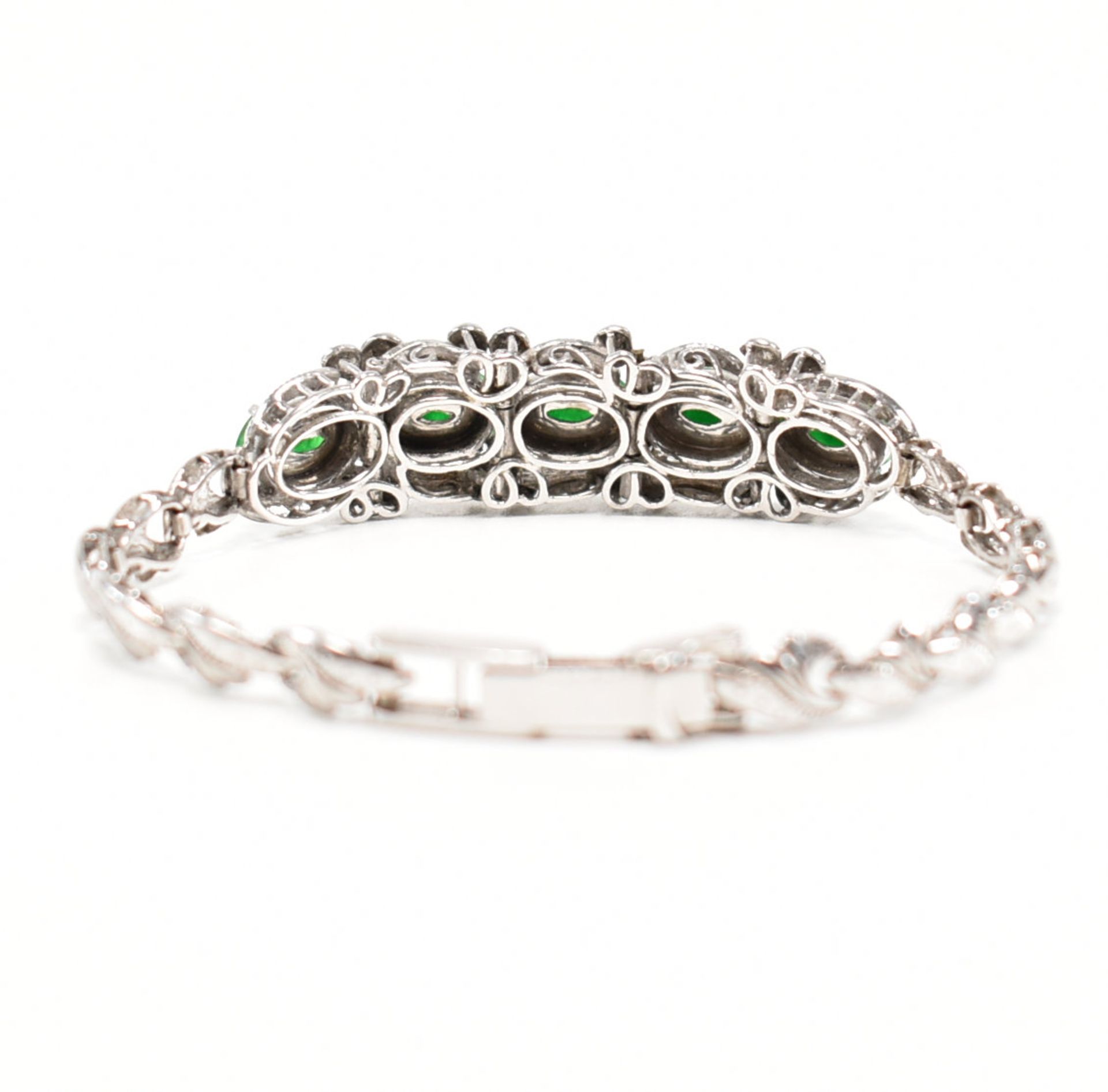 MID CENTURY WHITE GOLD & JADE CABOCHON BRACELET - Image 6 of 9