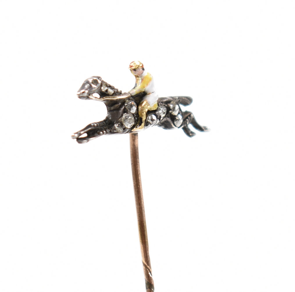 GOLD ENAMEL & DIAMOND HORSE RACING INTEREST STICK PIN - Image 5 of 14