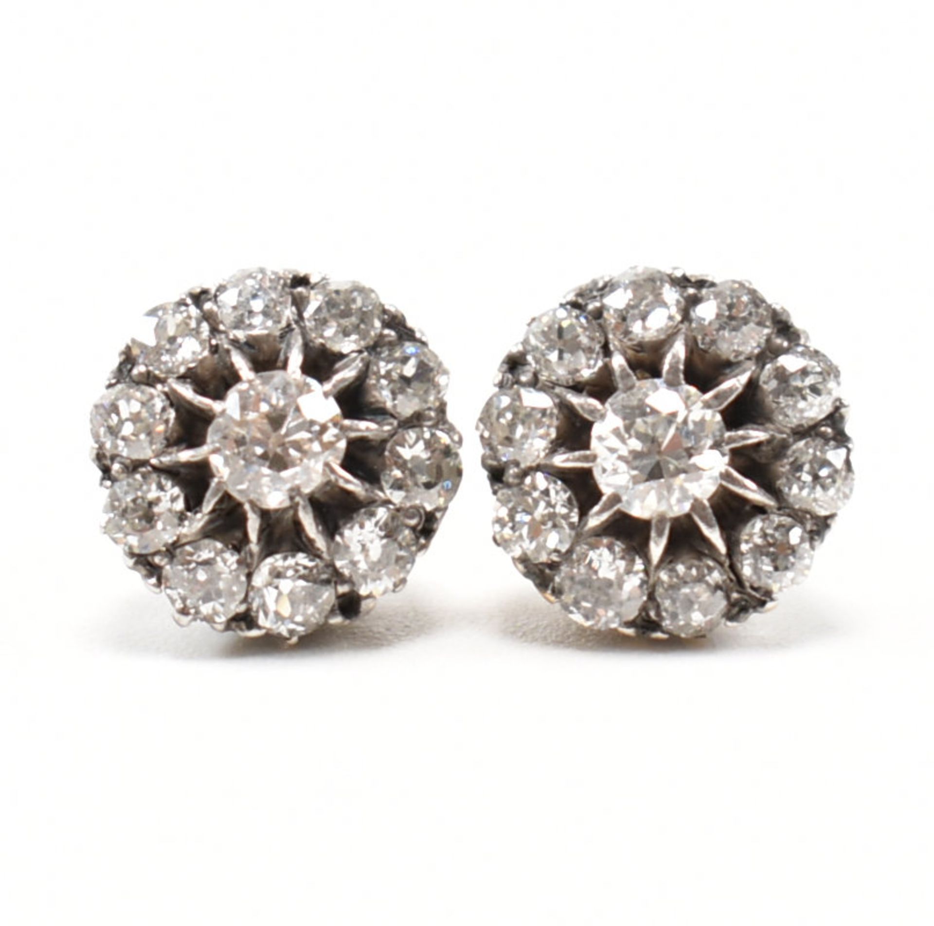 PAIR OF 1920S GOLD & DIAMOND CLUSTER EARRINGS - Image 3 of 7