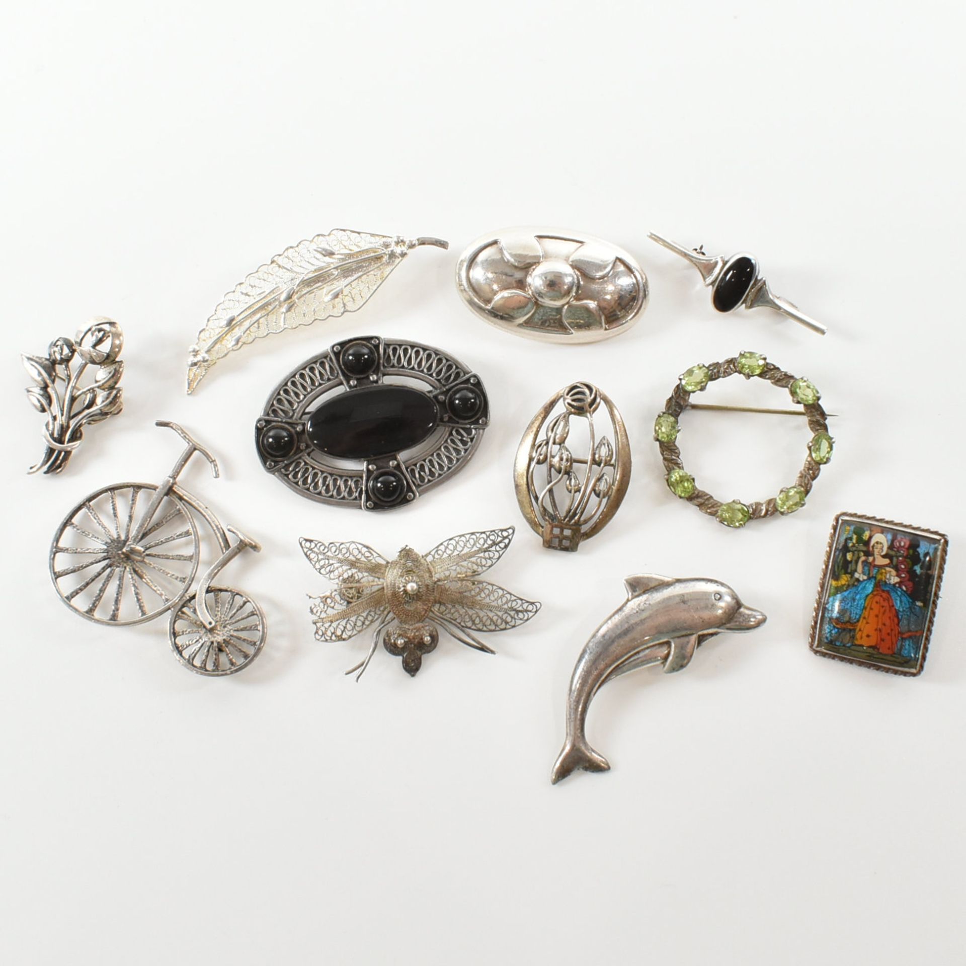 COLLECTION OF ASSORTED SILVER BROOCH PINS - Image 2 of 7
