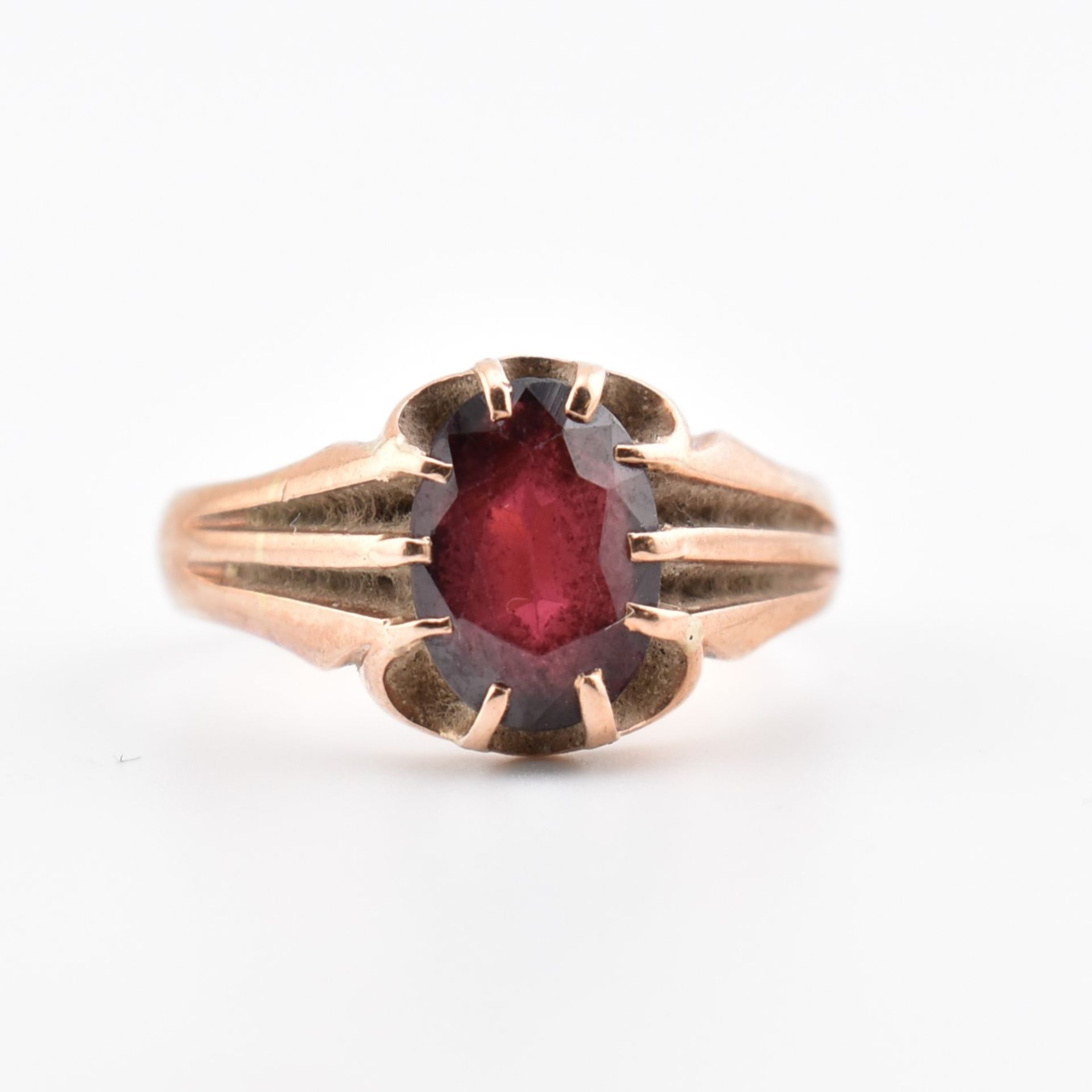 EDWARDIAN HALLMARKED 9CT GOLD & GARNET RING