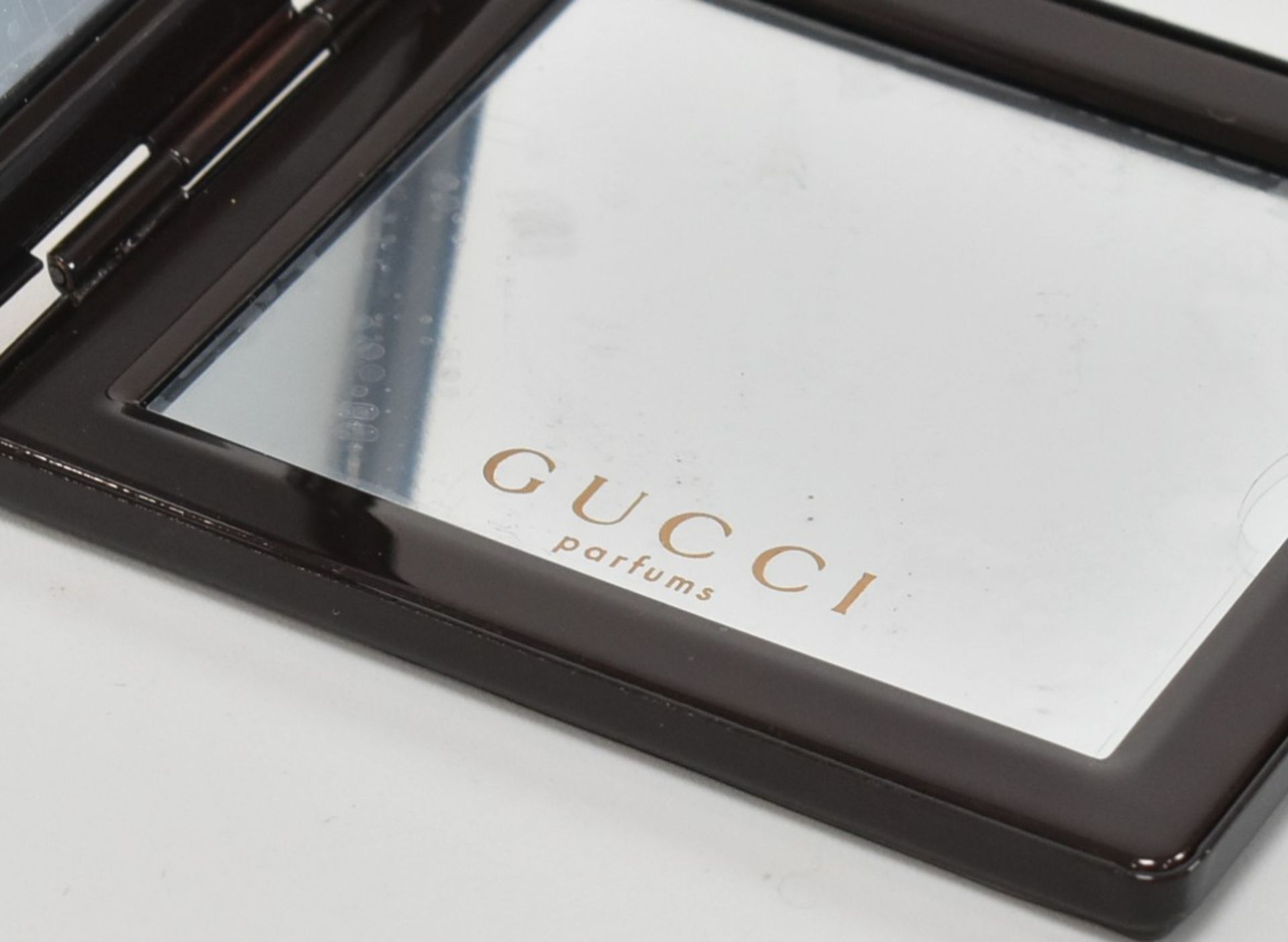 GUCCI PARFUMS POCKET COMPACT MIRROR - Image 5 of 5