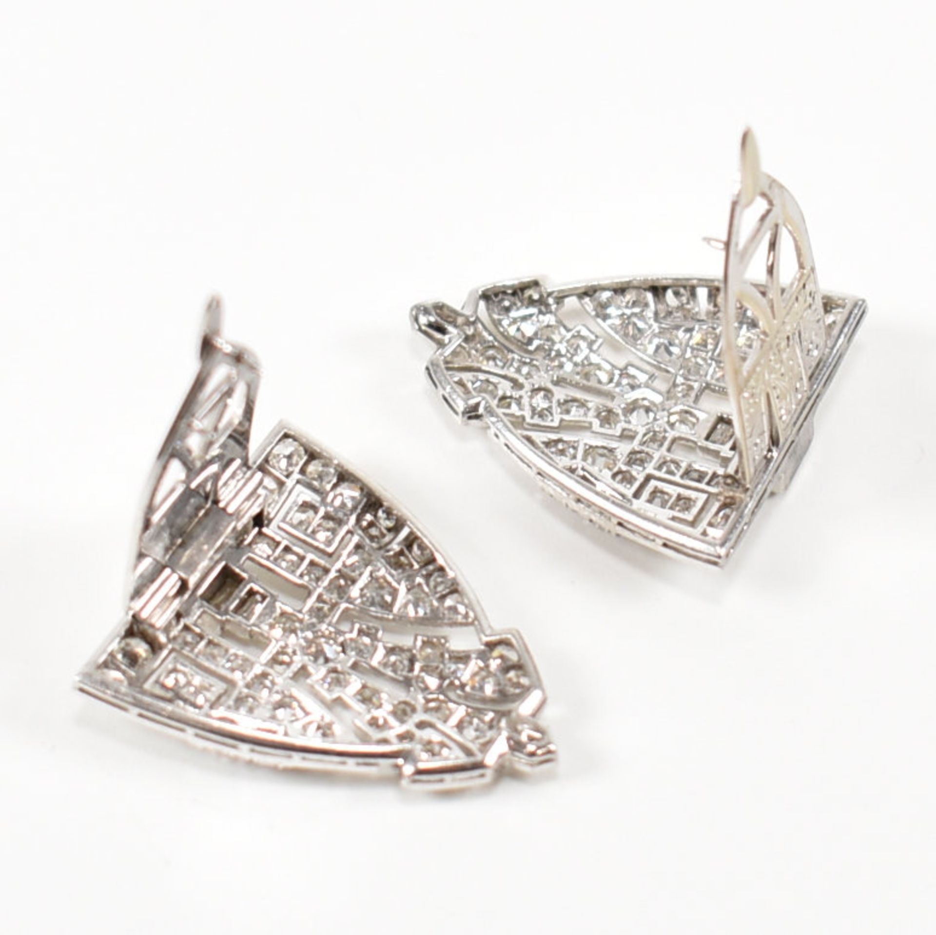 MAPPIN & WEBB - PAIR OF ART DECO DIAMOND DOUBLE DRESS CLIPS - Image 6 of 10