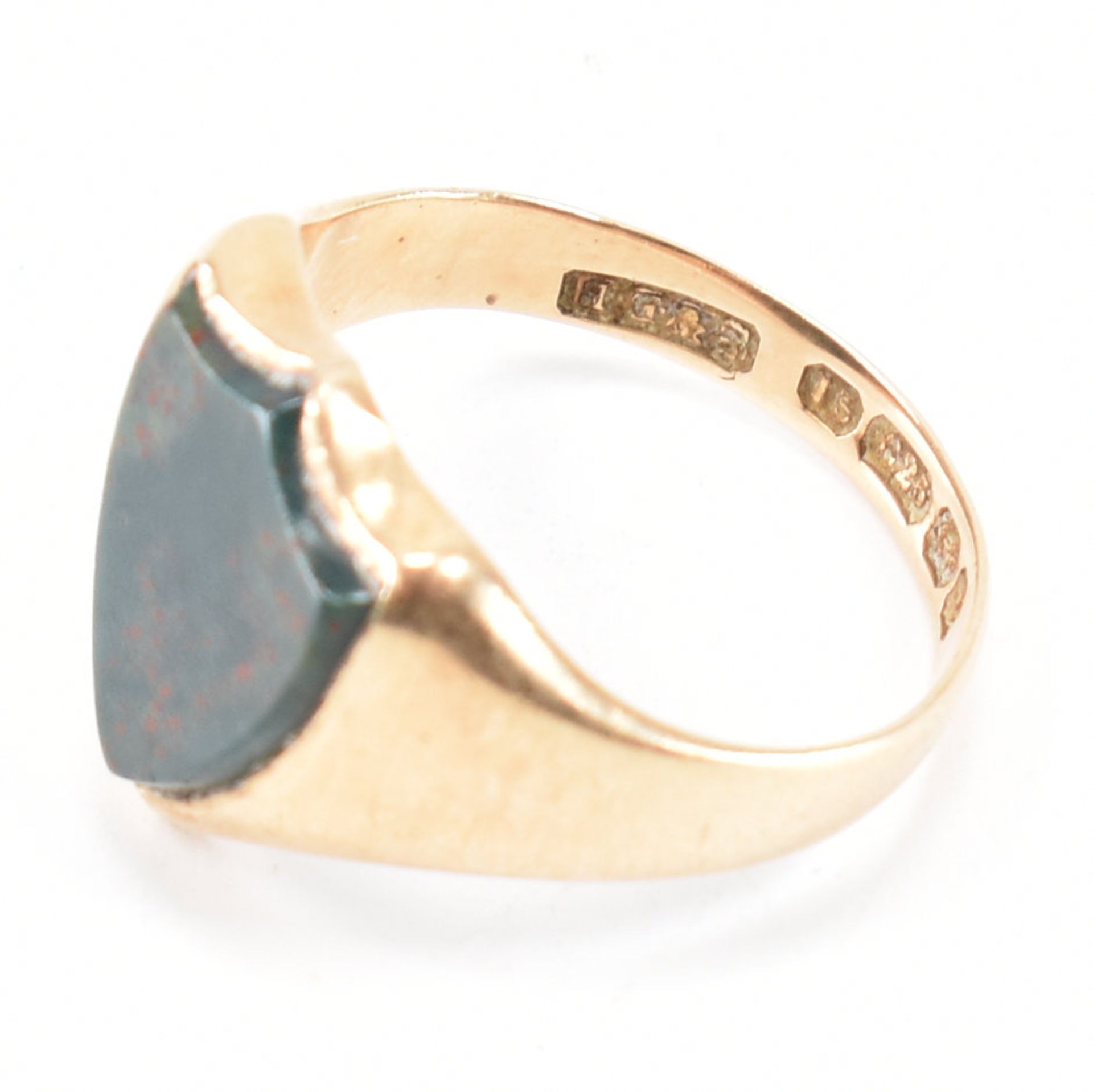 VICTORIAN 15CT GOLD & BLOODSTONE SIGNET RING - Image 8 of 9