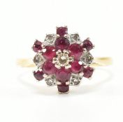 VINTAGE 18CT GOLD DIAMOND & RUBY CLUSTER RING
