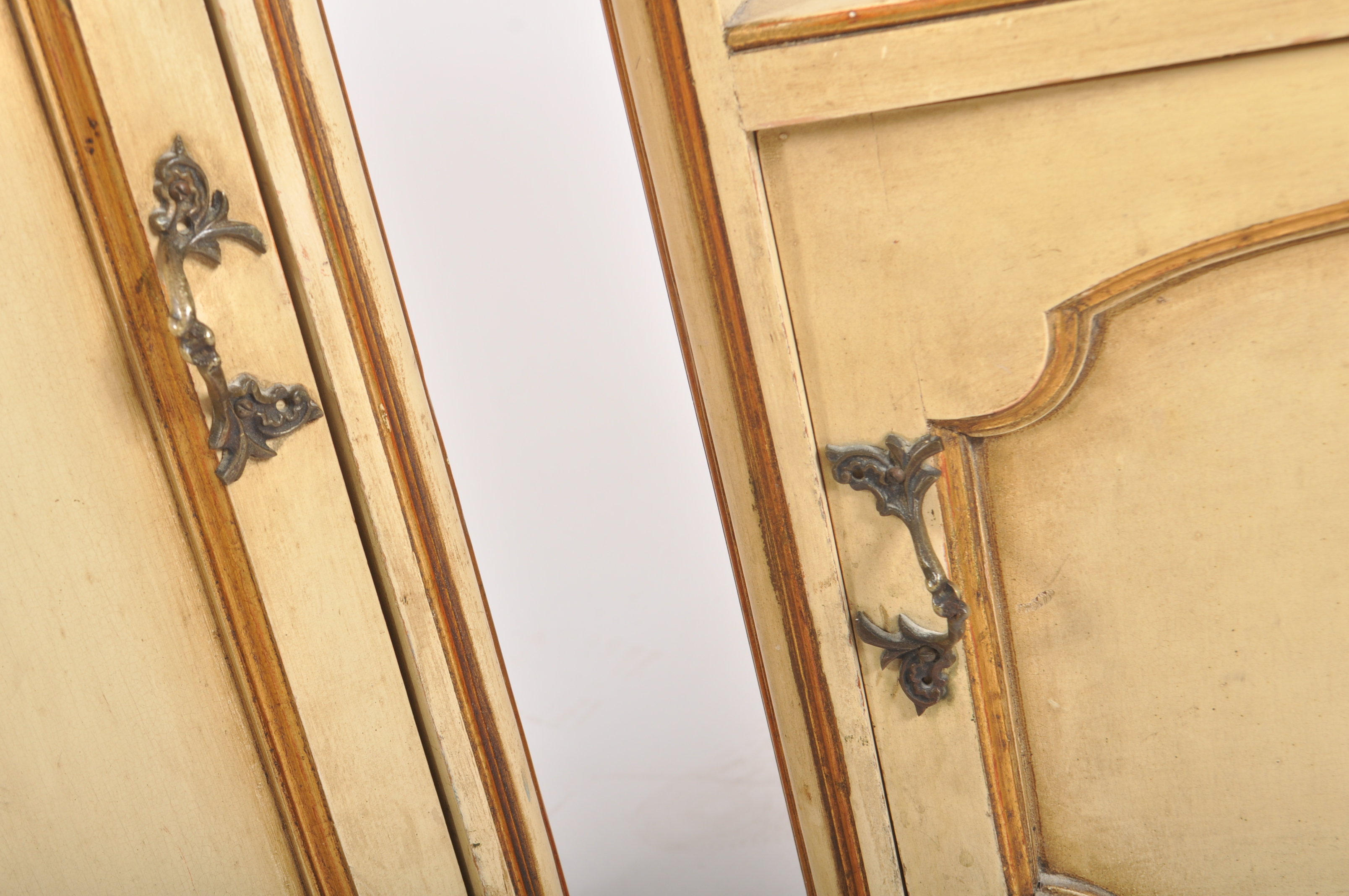 19TH CENTURY PAINTED FRENCH LOUIS XVI BEDSIDE CABINETS - Image 3 of 7