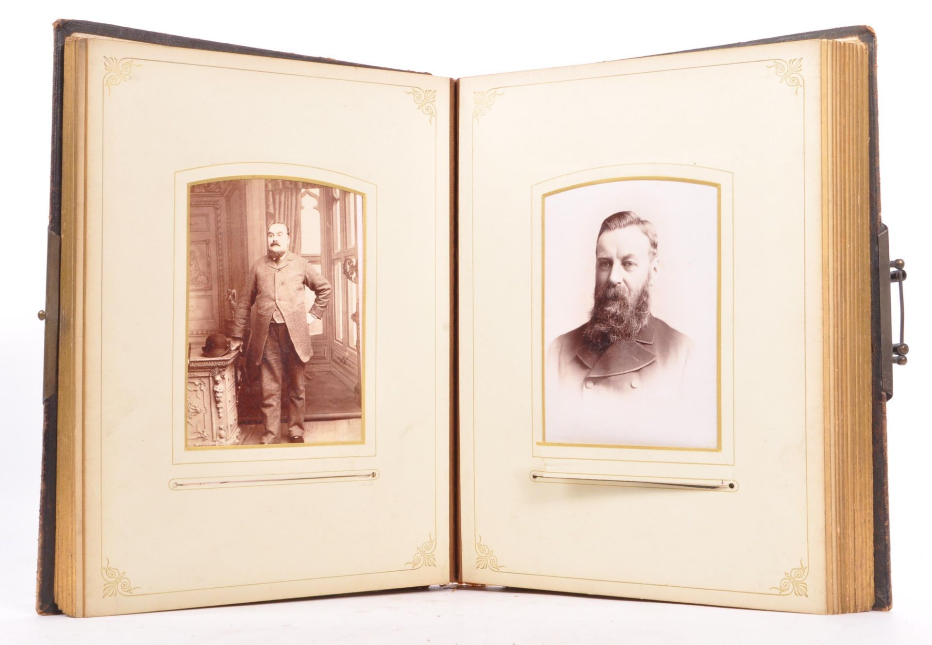 19TH CENTURY CART DE VISITE & SIMILAR PORTRAIT PHOTOGRAPHS - Image 4 of 5