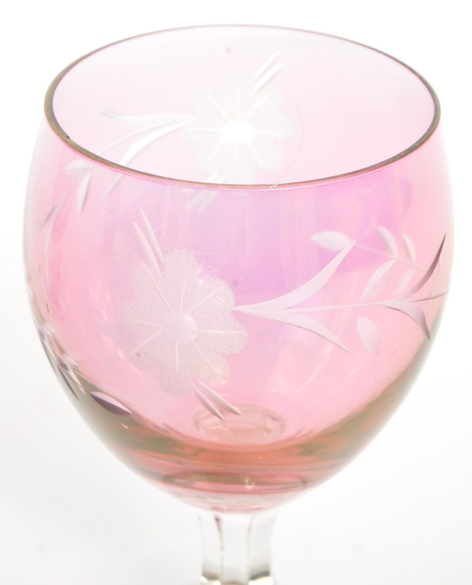 CRANBERRY GLASS DECANTER AND GLASSES ETCHED DESIGN - Bild 3 aus 5