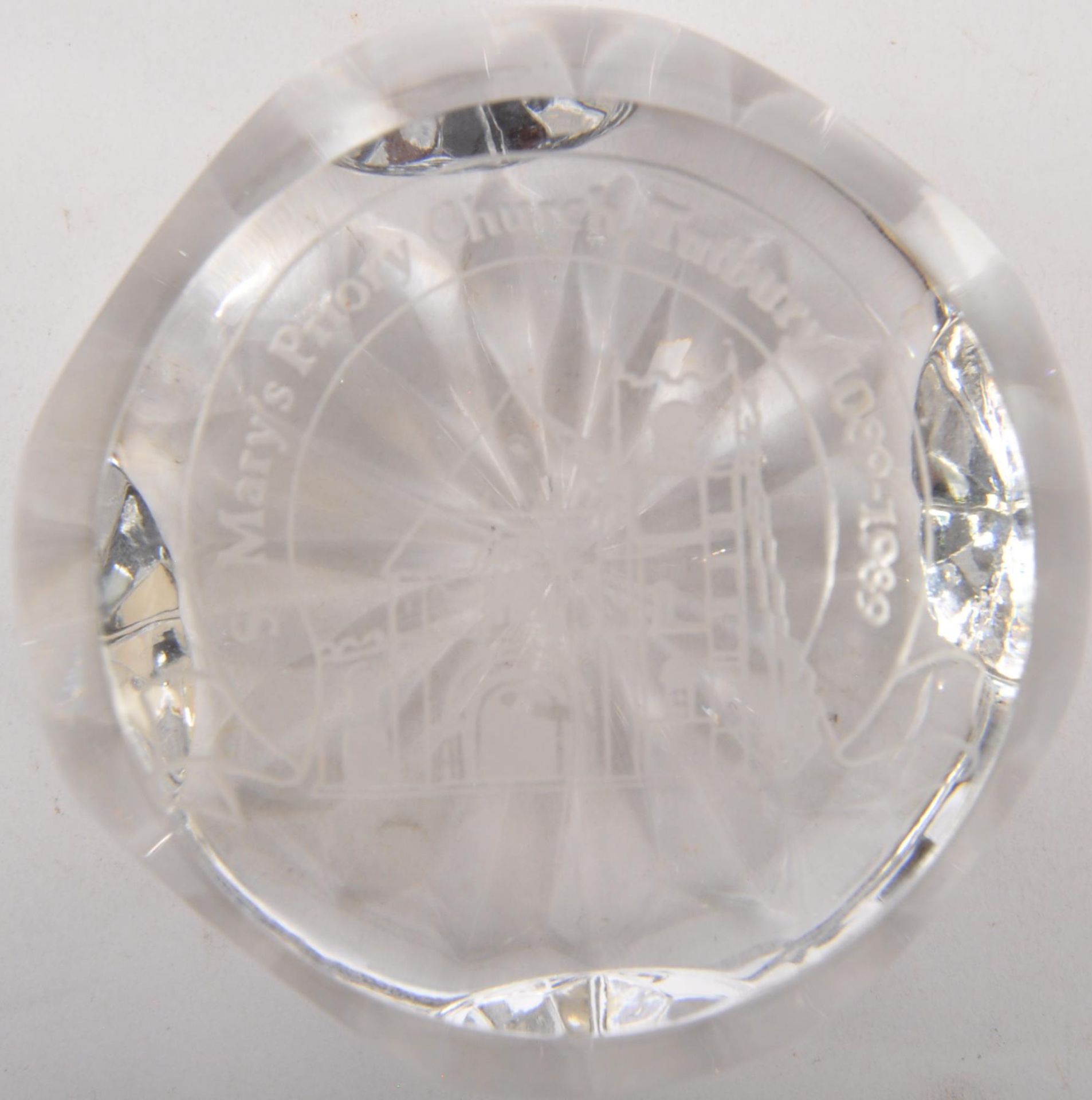 COLLECTION OF VINTAGE RETRO STUDIO ART GLASS PAPERWEIGHTS - Image 7 of 8