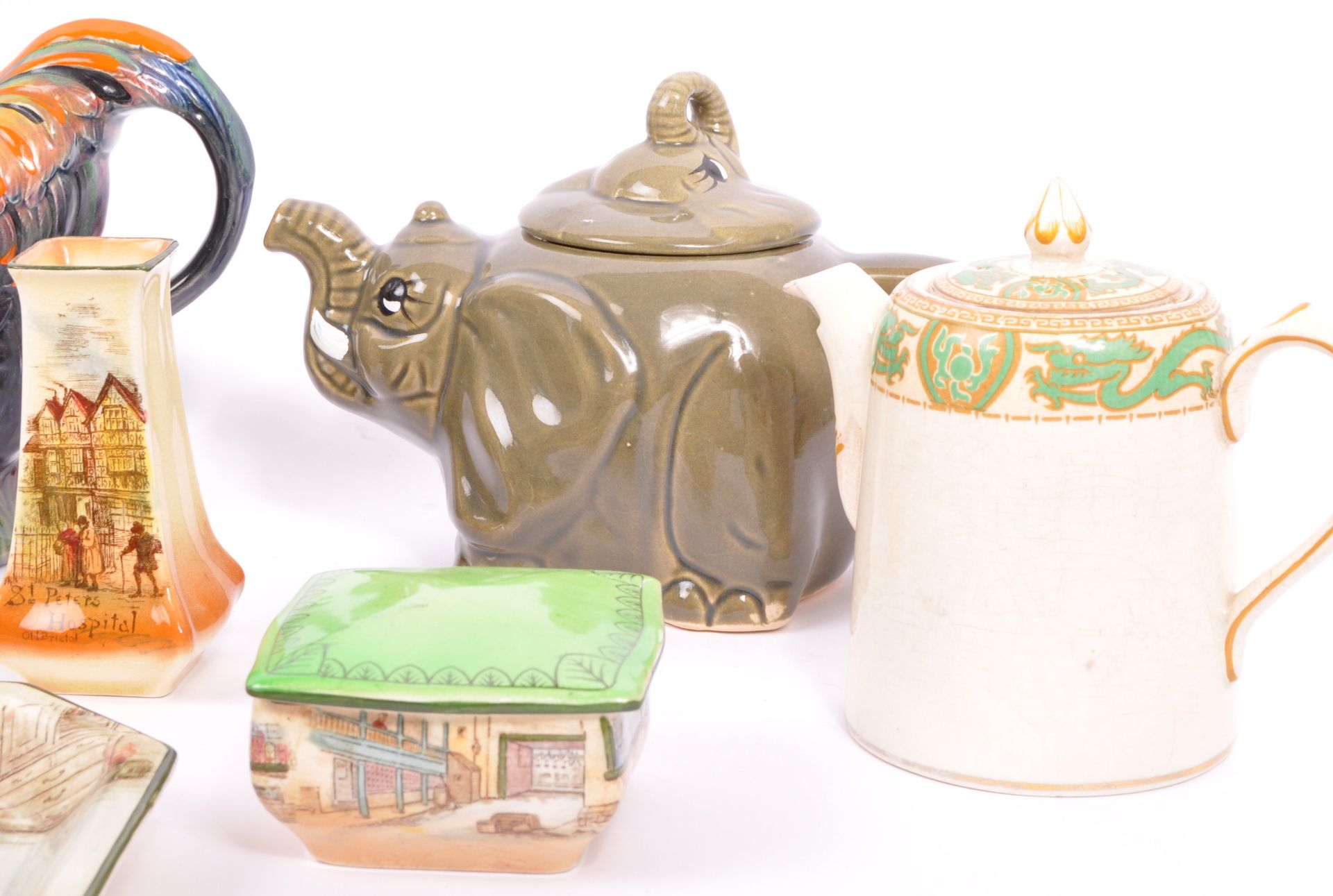 COLLECTION OF VINTAGE 20TH CENTURY CERAMIC TEAPOTS - Image 2 of 8